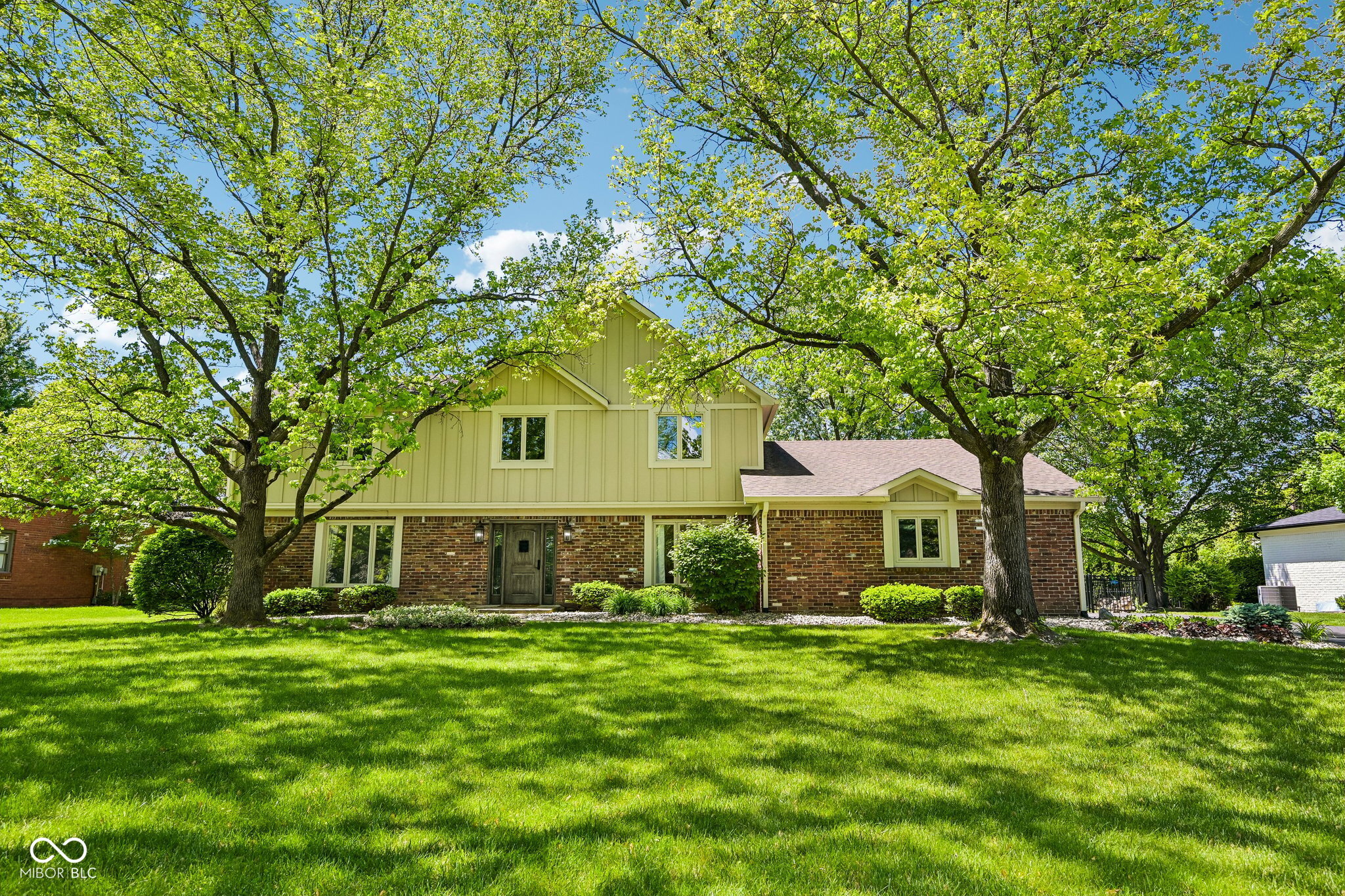 407 Oxford Drive — photo