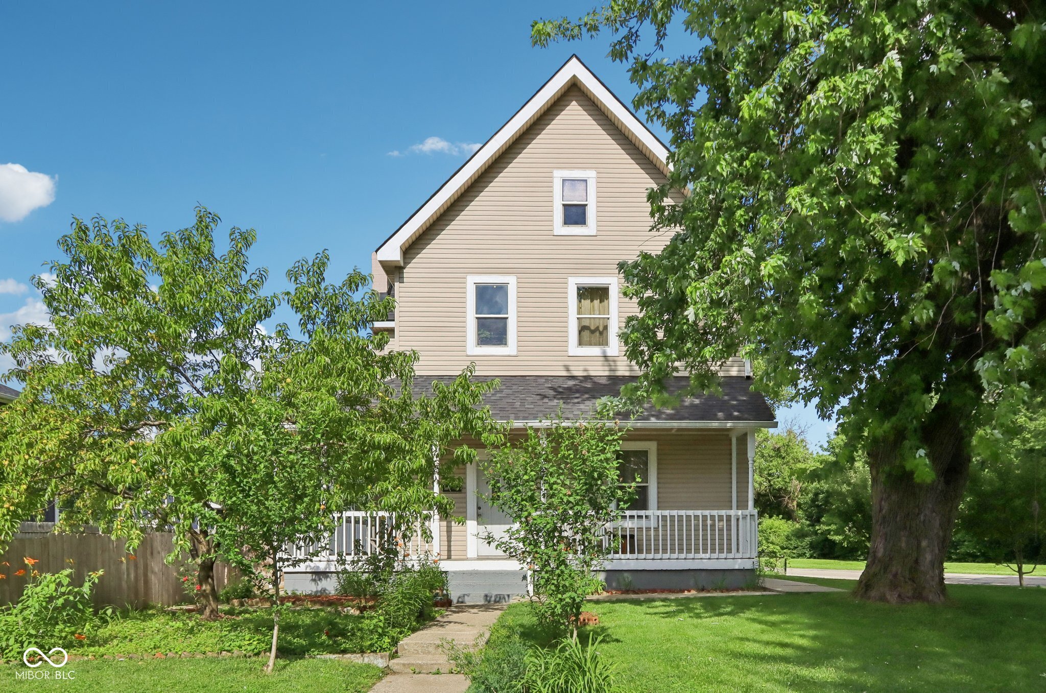 1129 Trowbridge Street — photo