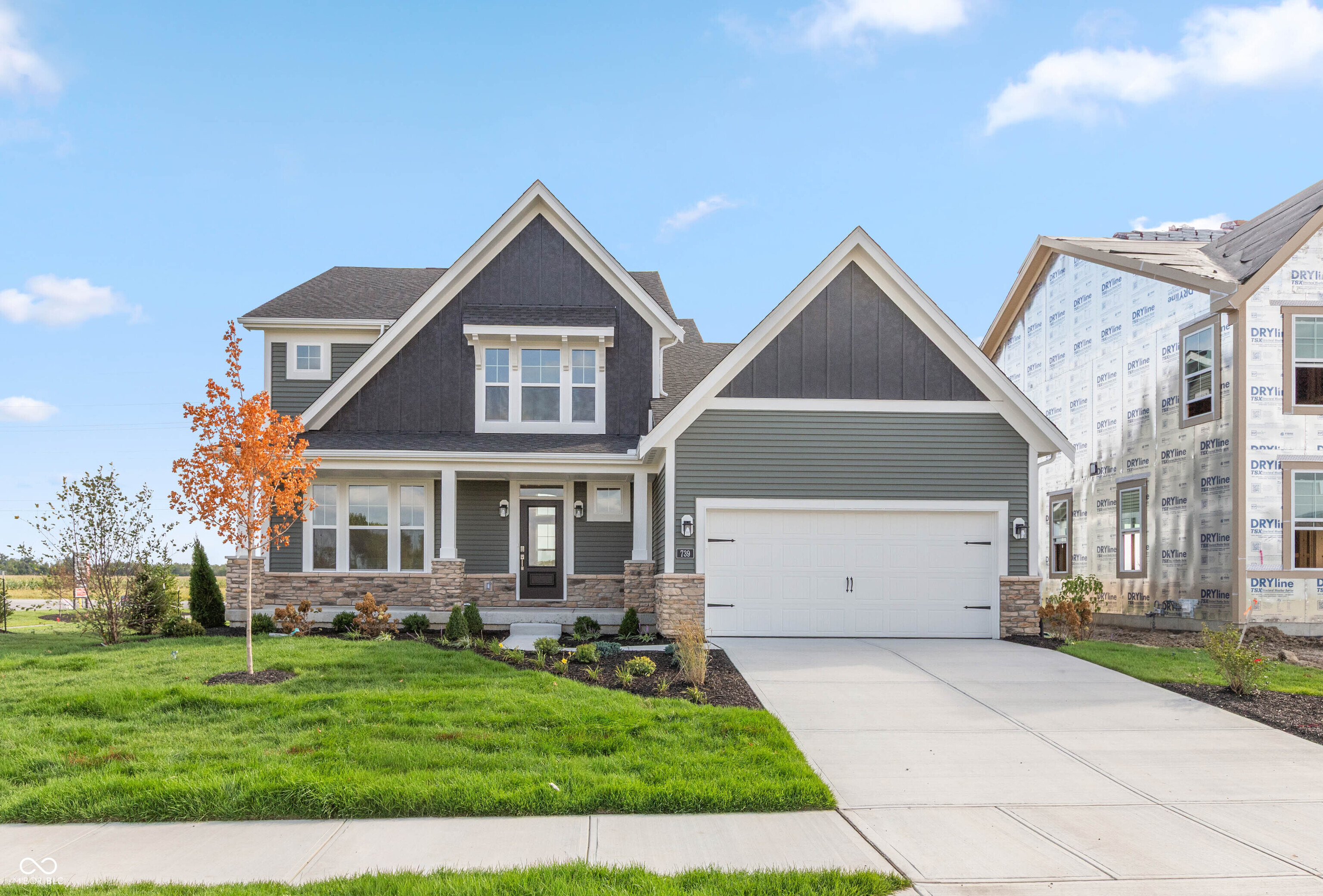 739 Firefly Lane — photo
