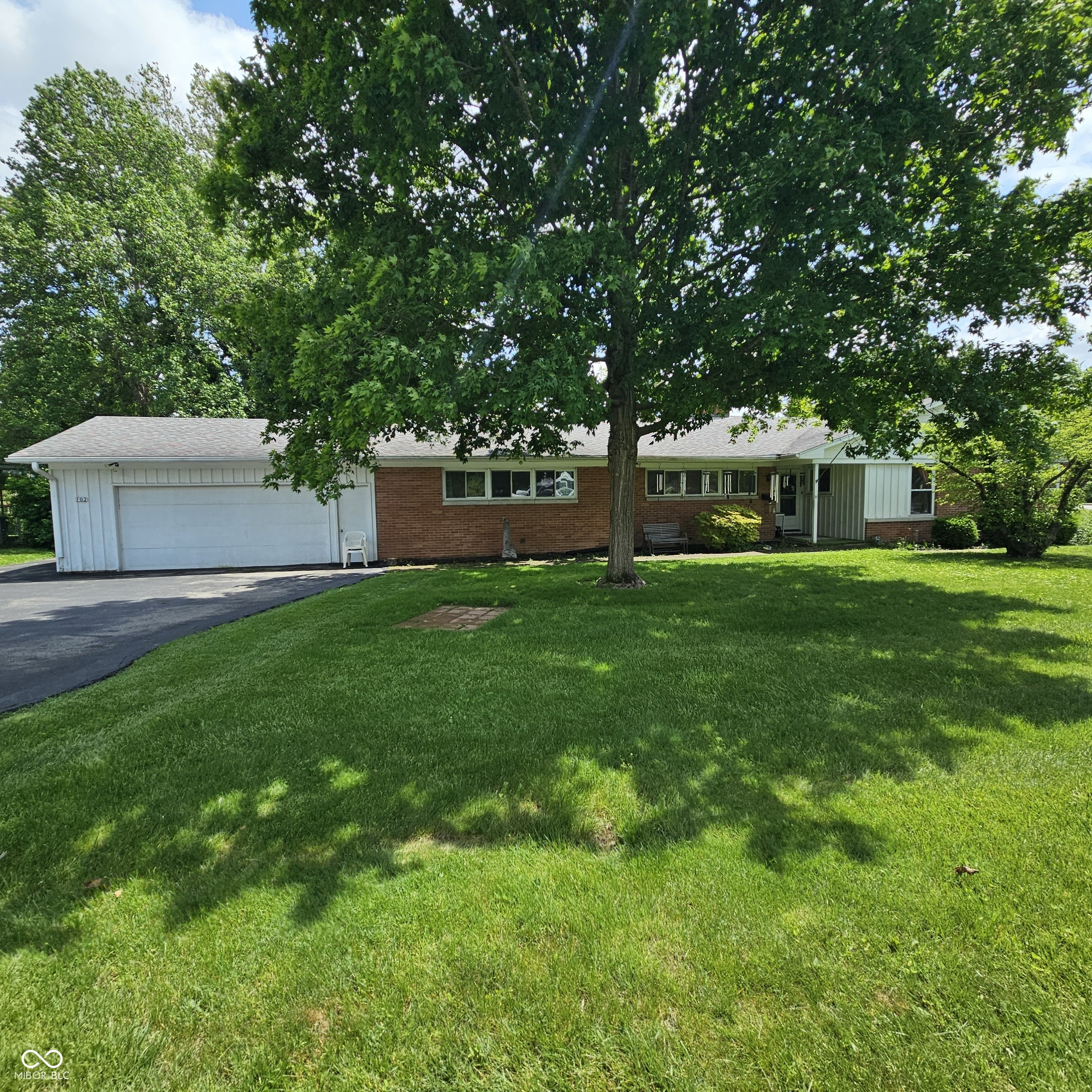 302 East Drive — photo