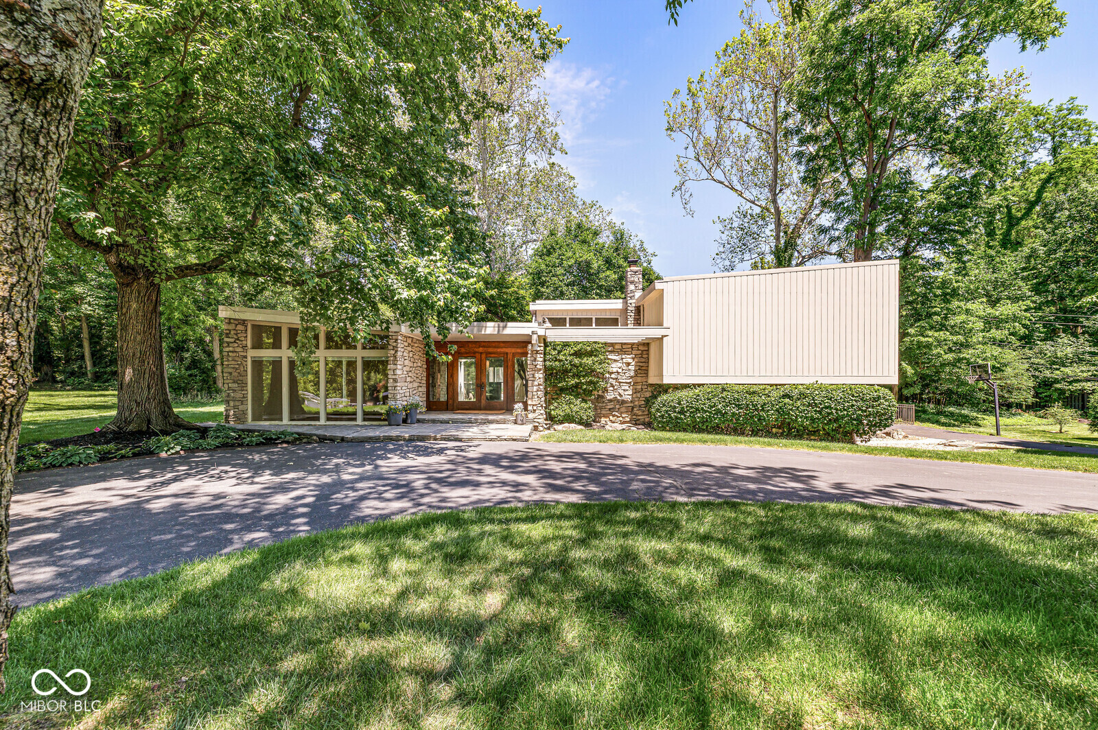 232 Williams Drive — photo