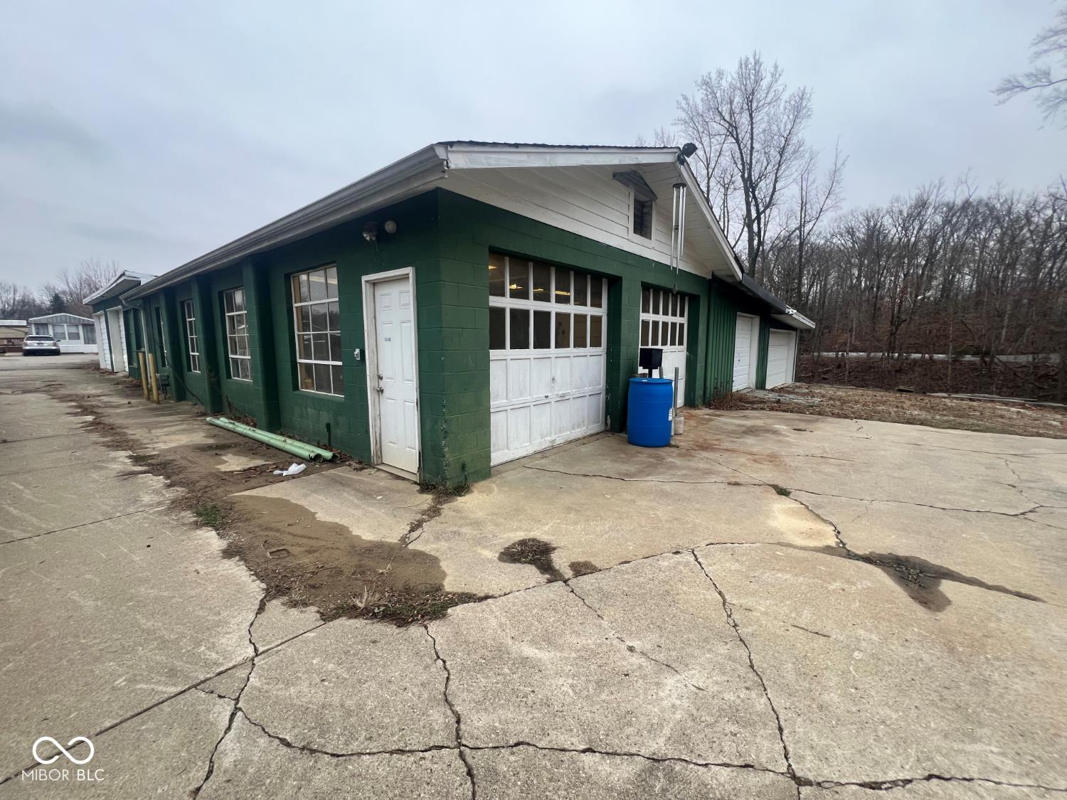 1121 State Road 46 W — photo
