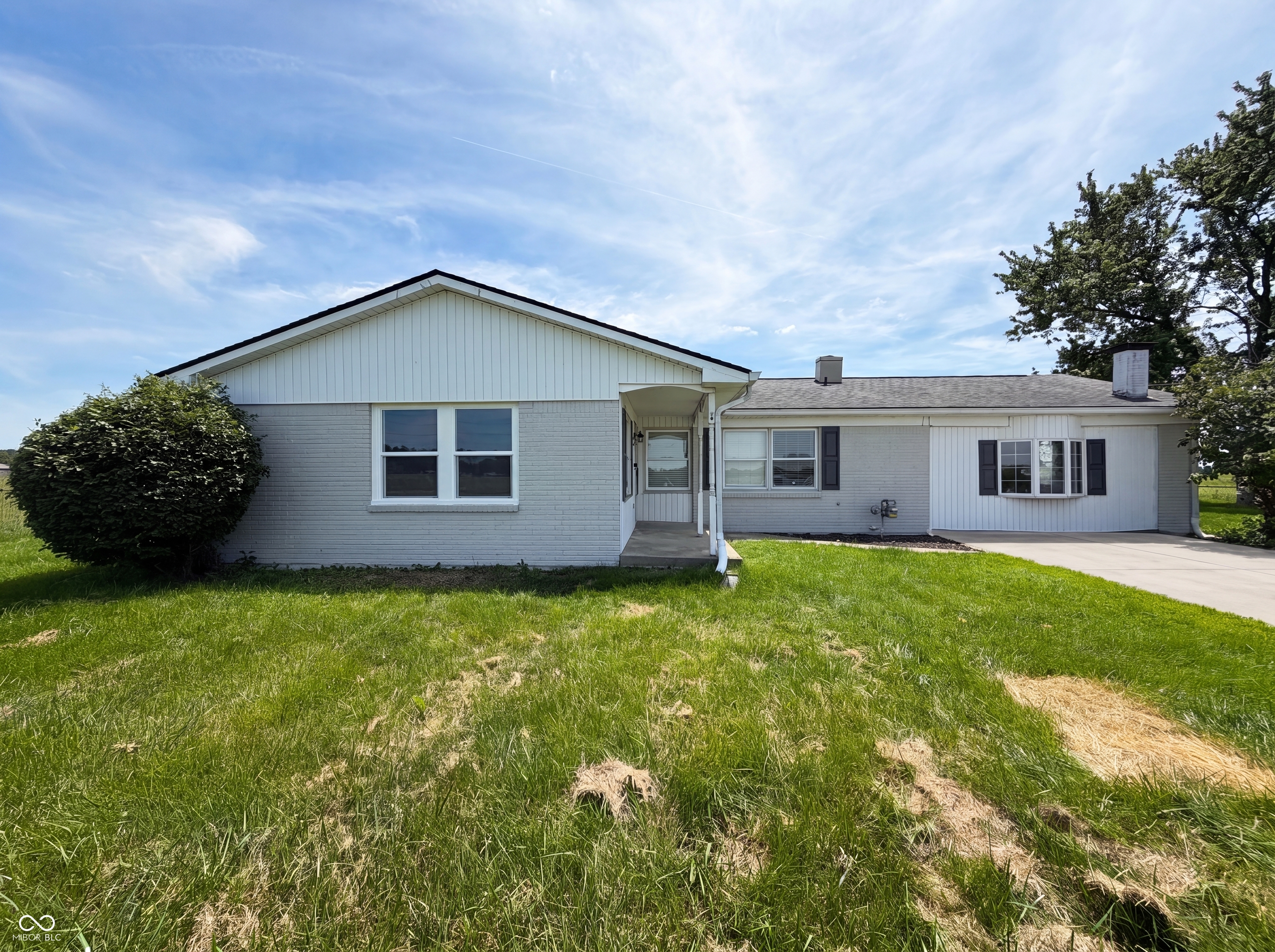 1677 E State Road 234 — photo