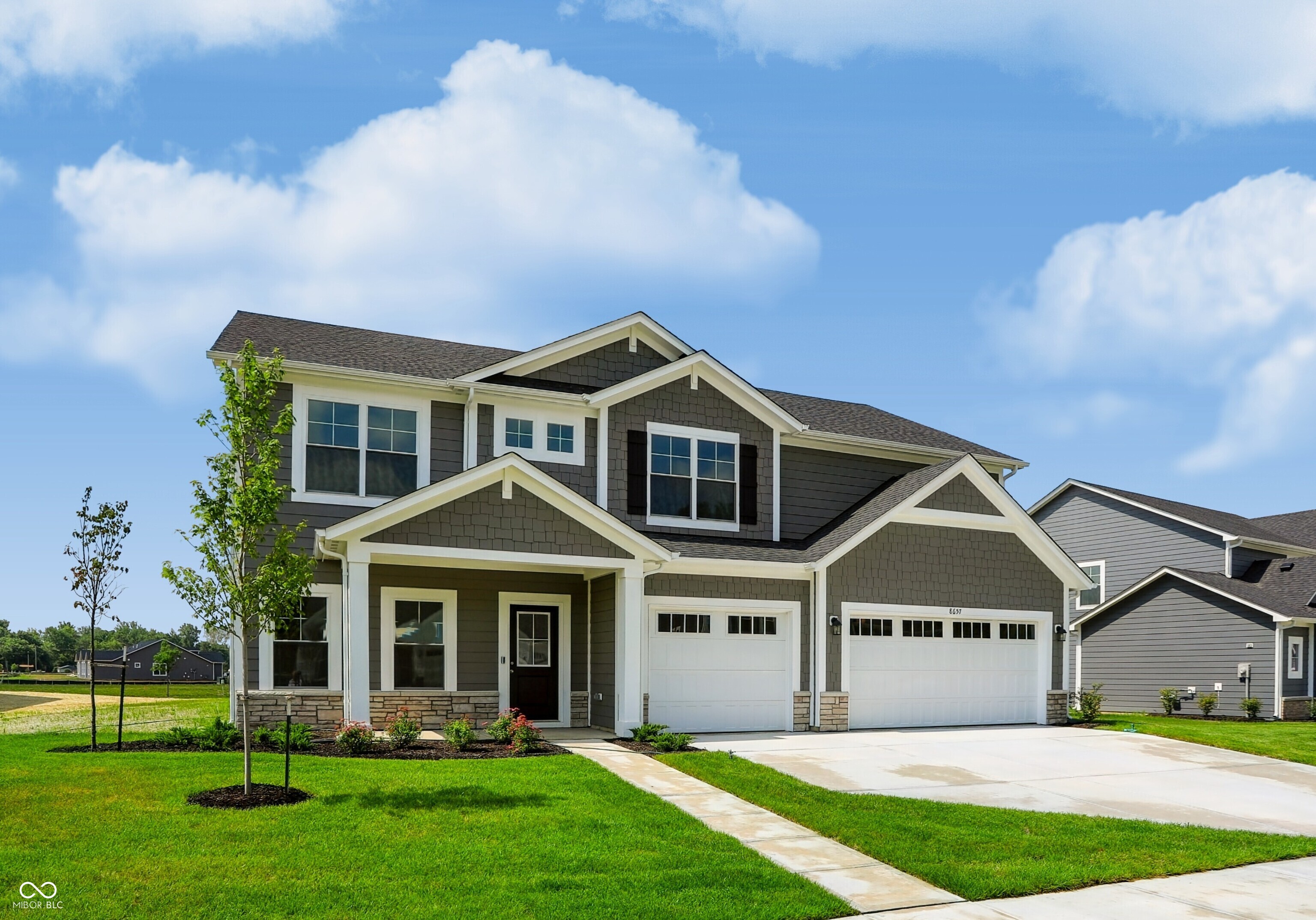 8657 Meadowlands Court — photo