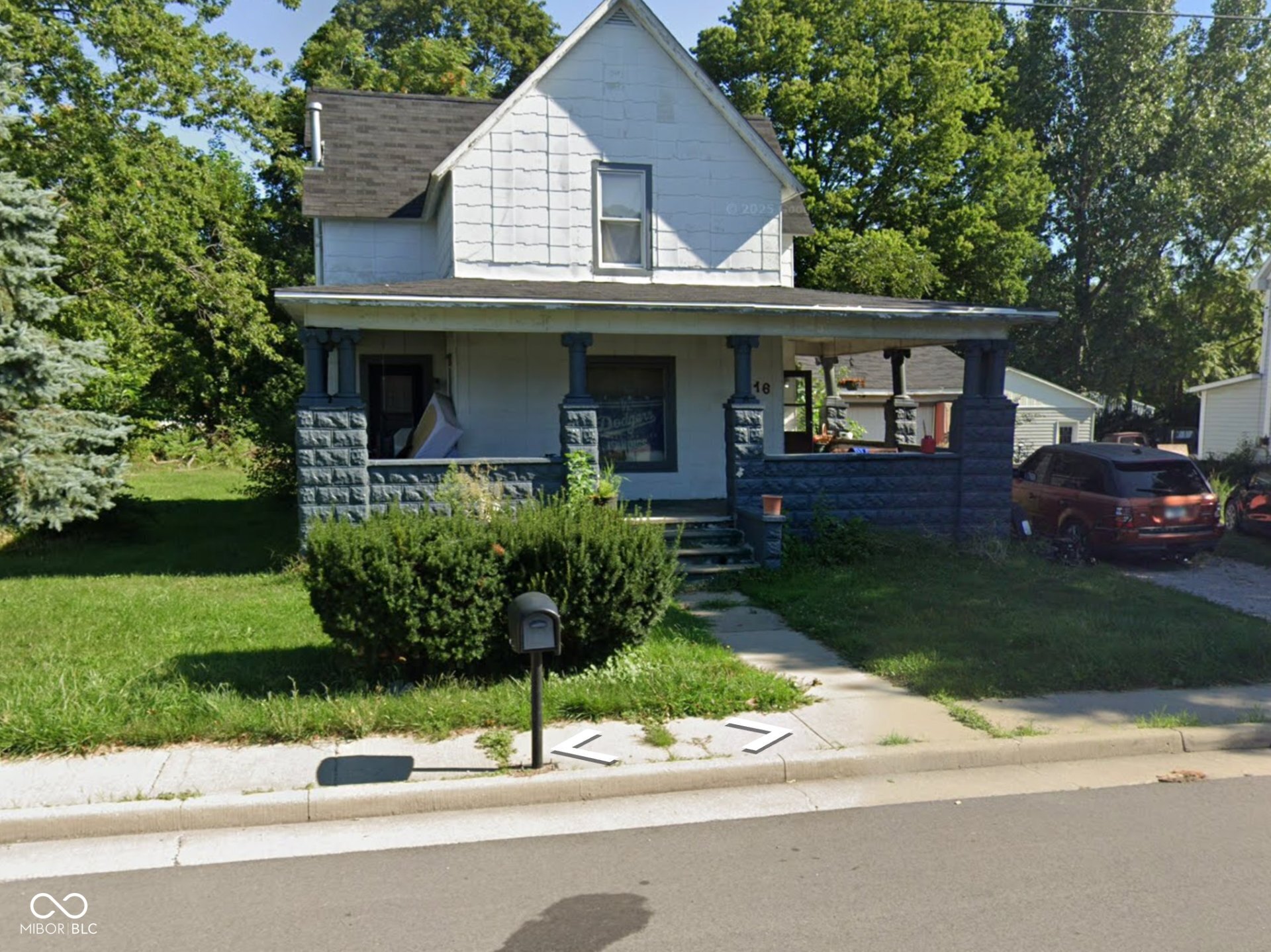516 W Main — photo