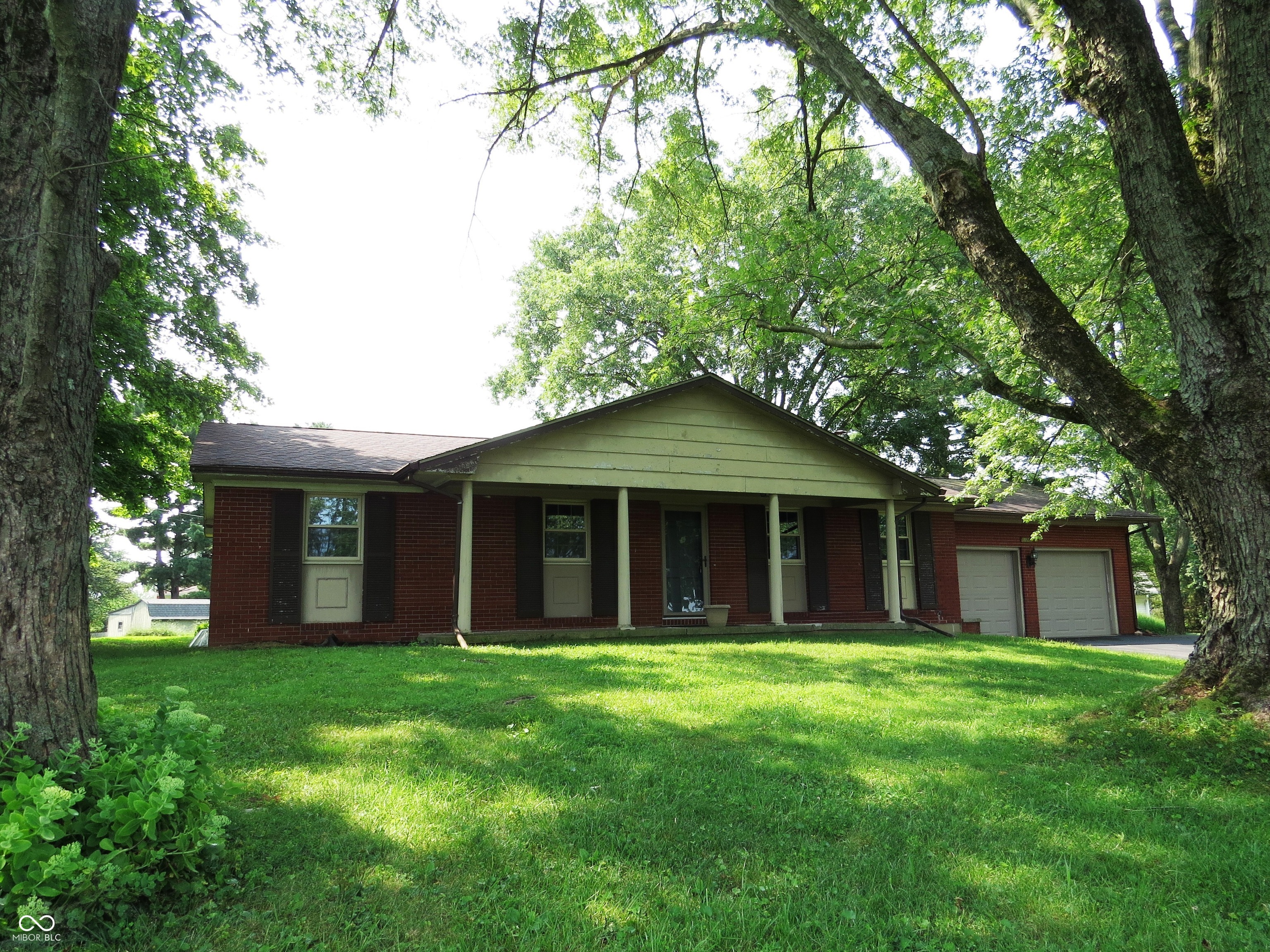 11261 E State Road 46 — photo