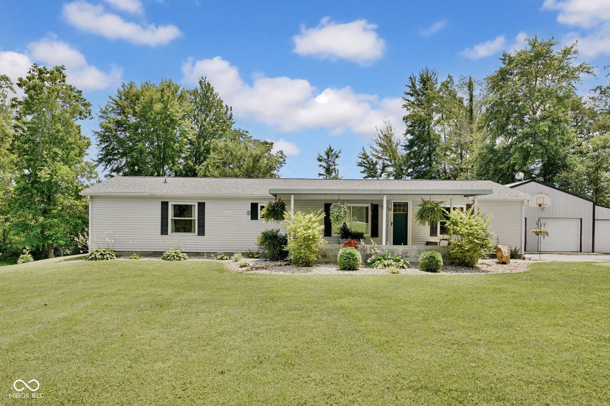 10418 E County Road 250 N — photo