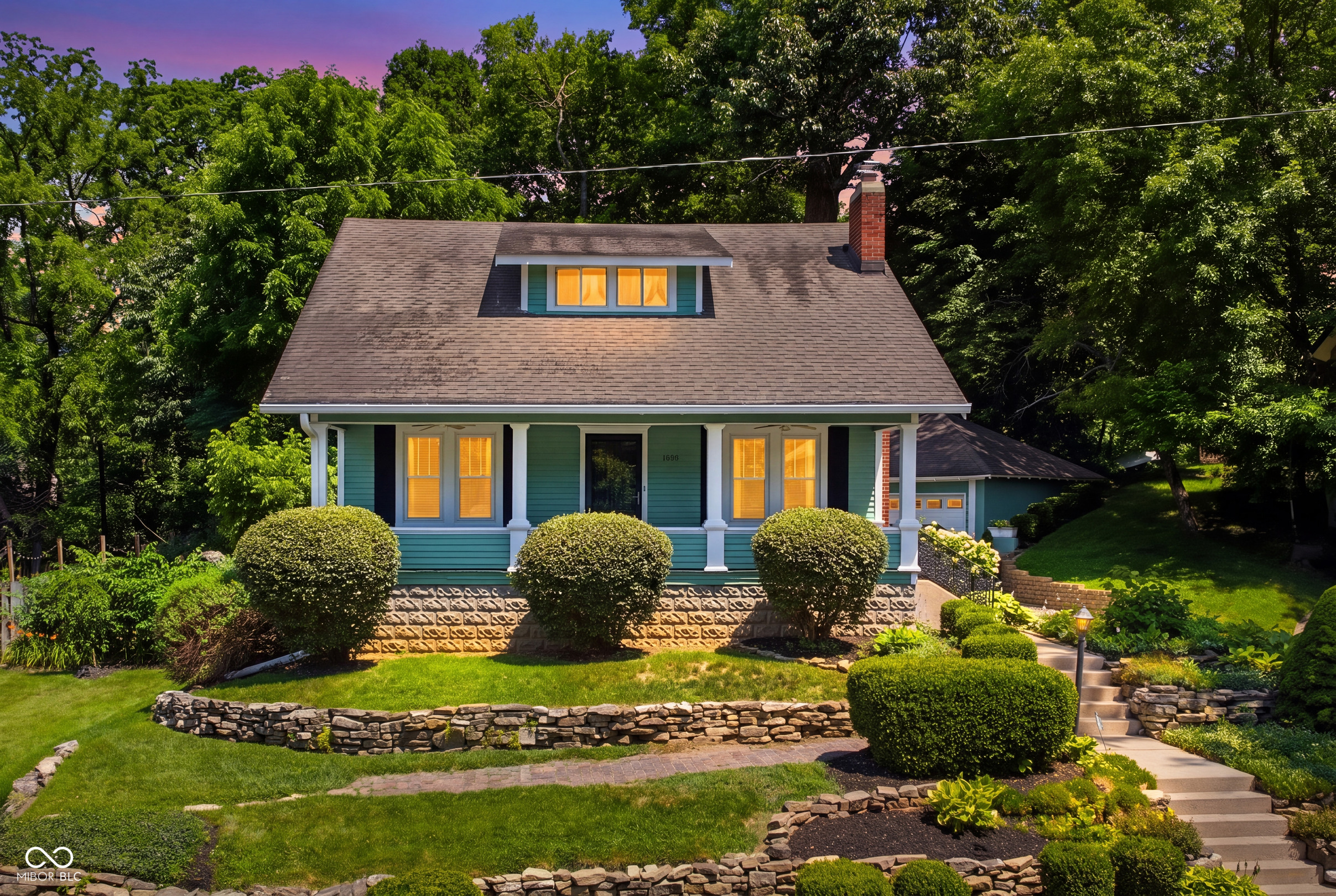 1208 Woodlawn Drive — photo