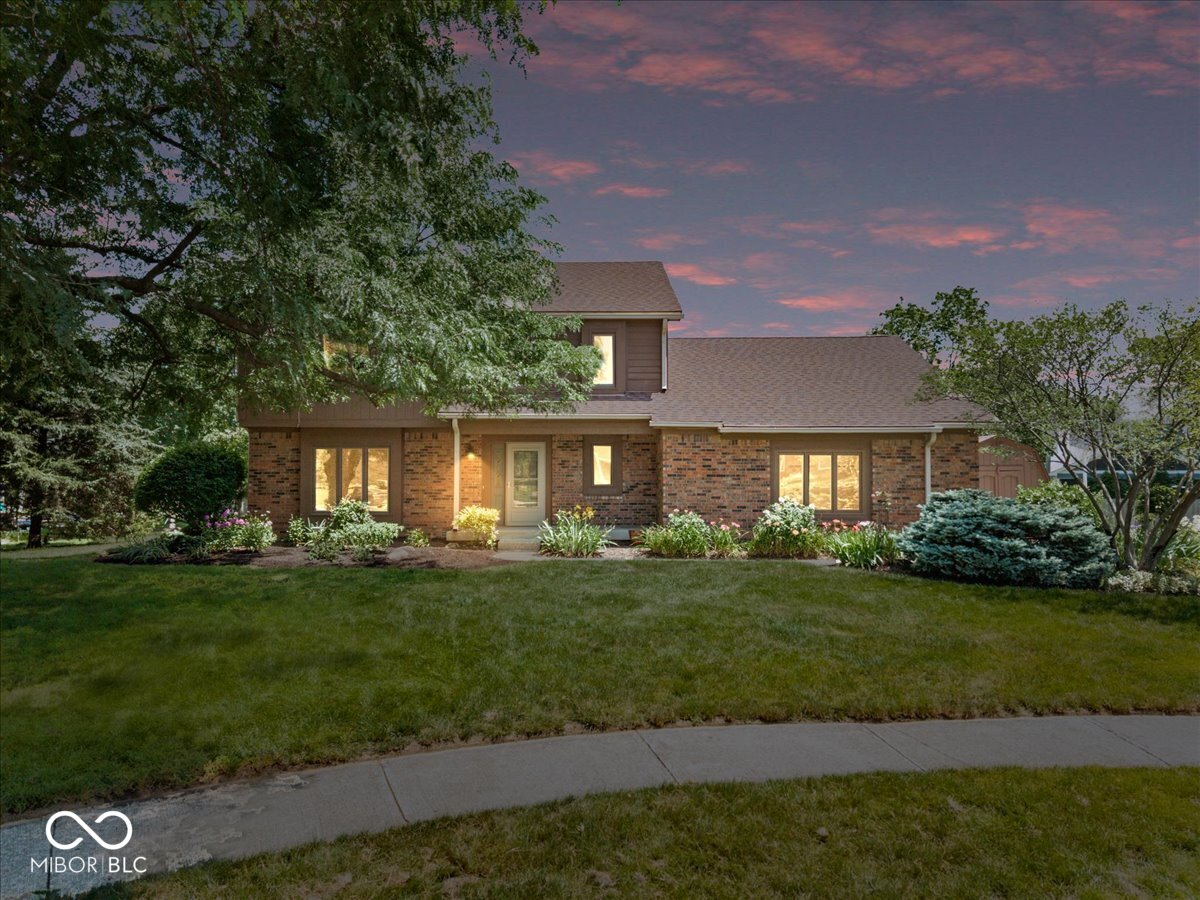 13749 Langley Court — photo