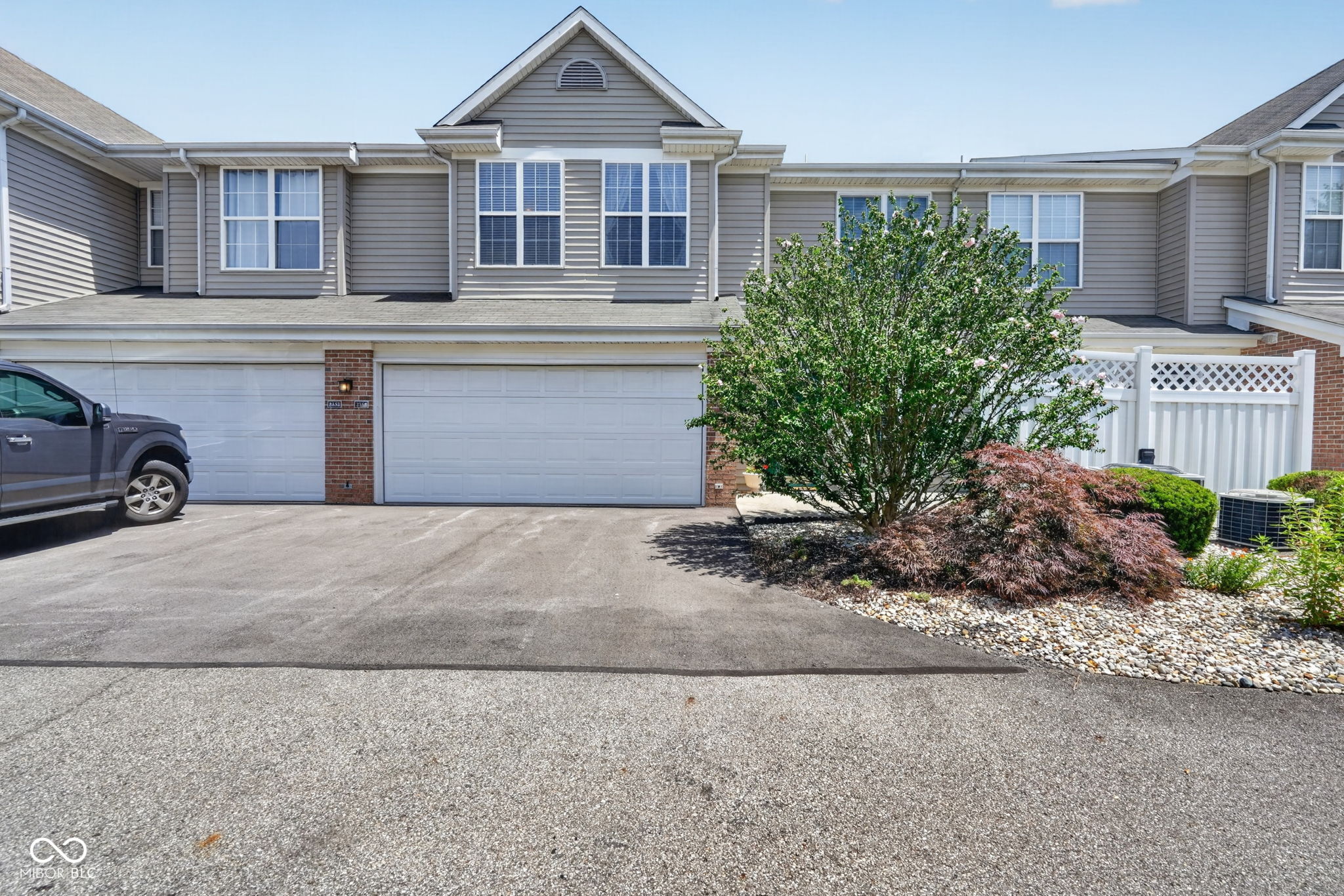 2359 Colfax Lane — photo