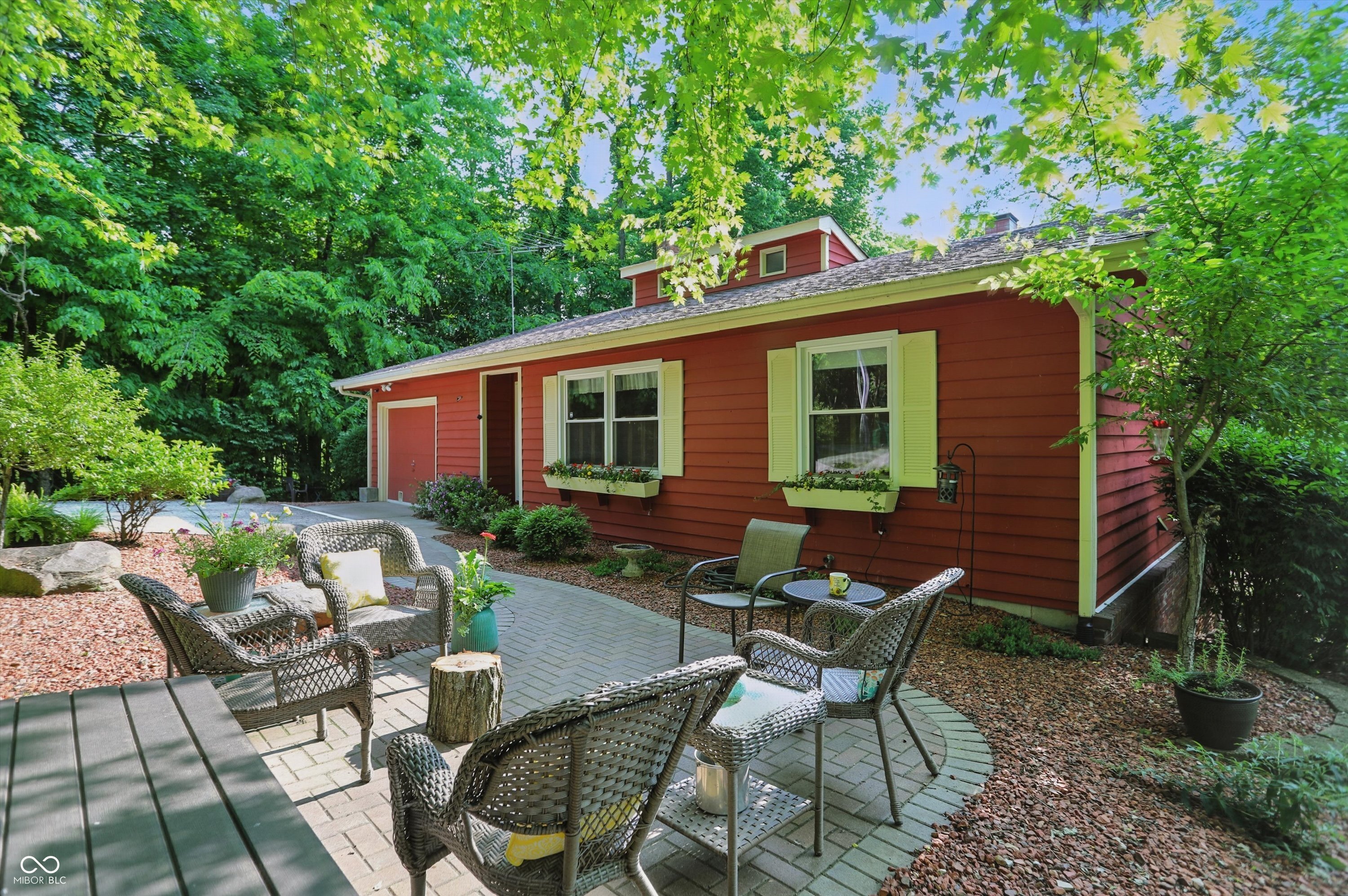 1712 S Flatrock River Road — photo
