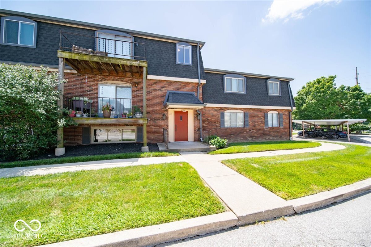 315 Elmead Court 1016 — photo