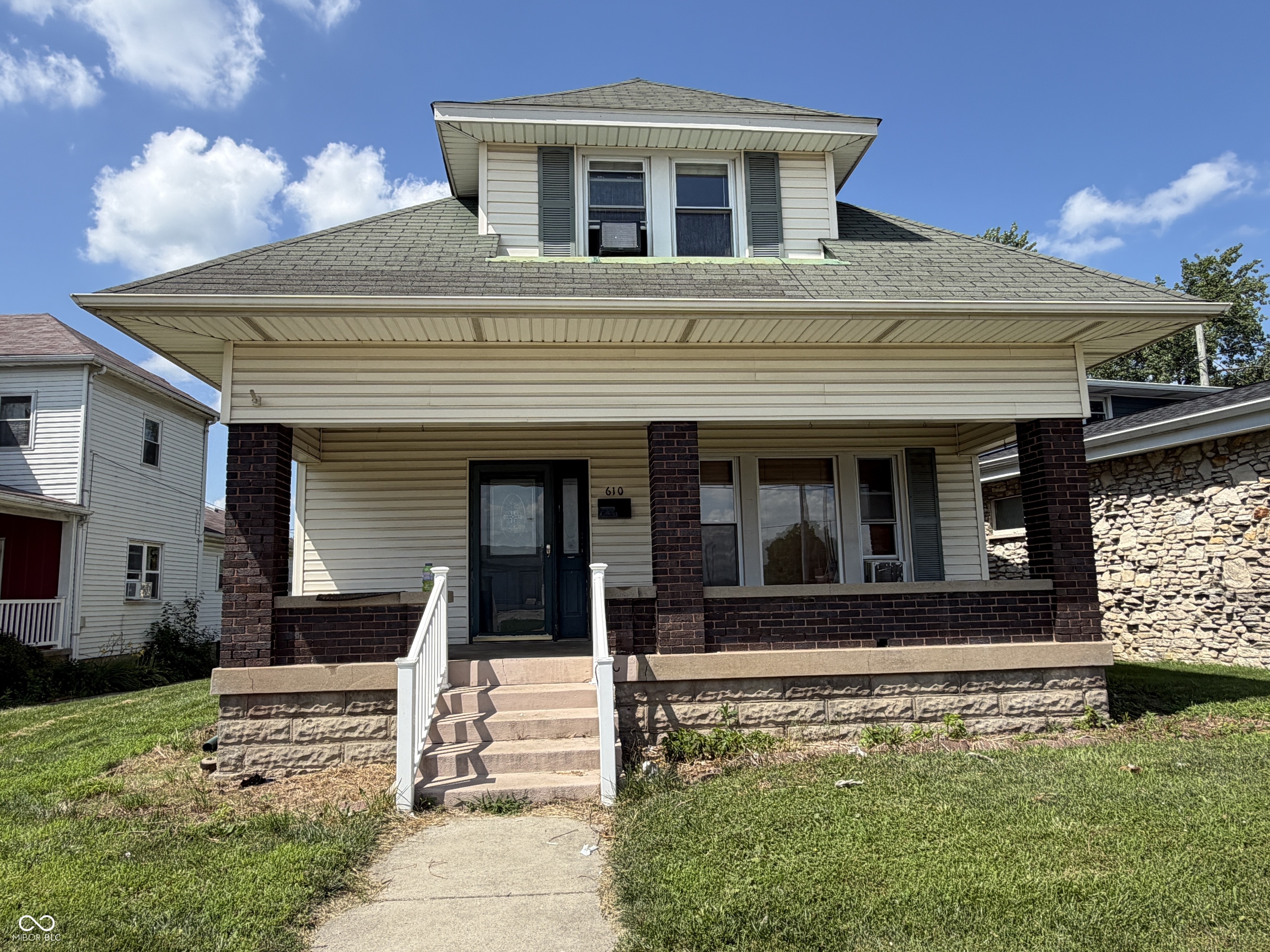 610 W 3rd Street — photo