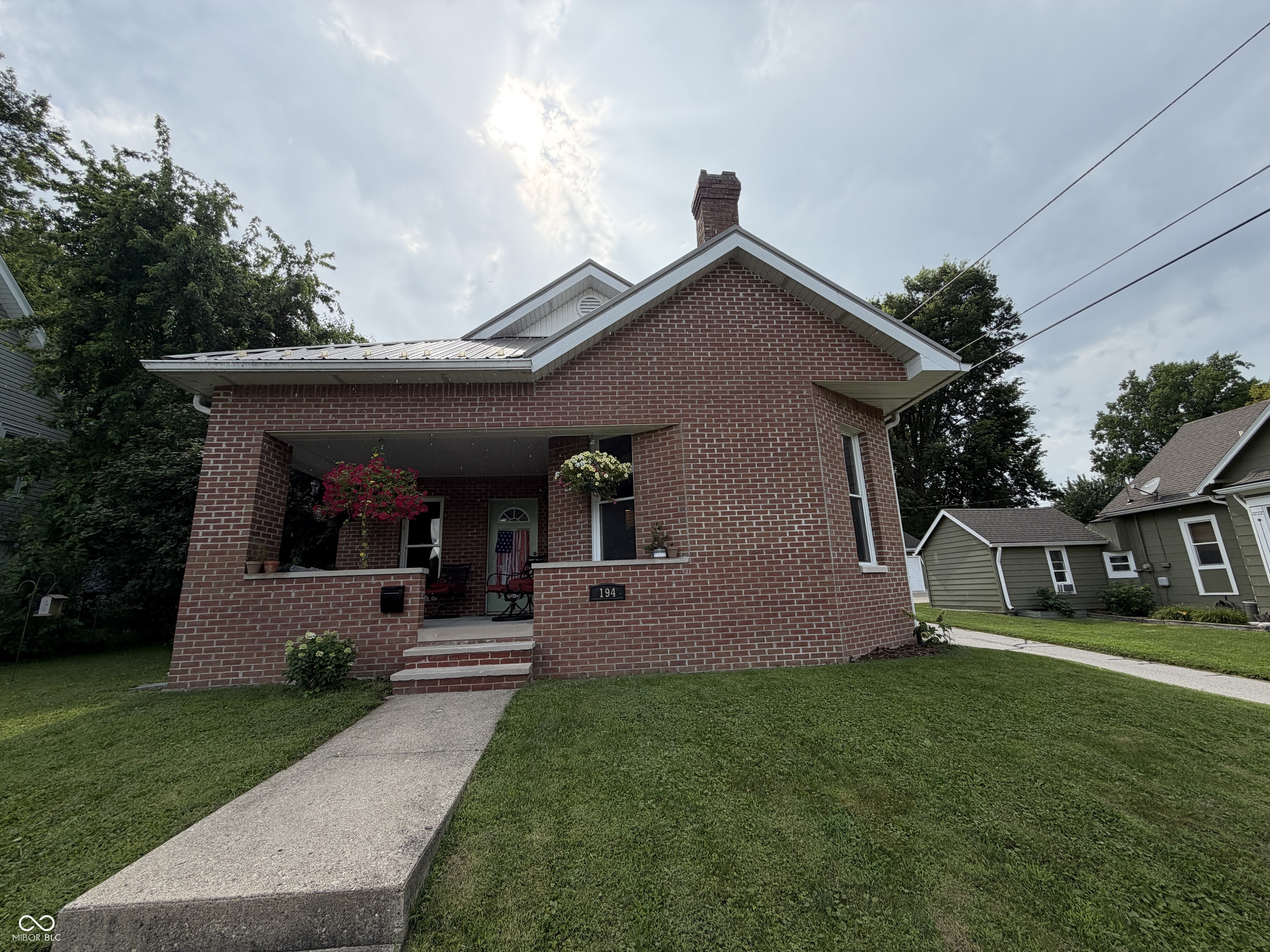 194 N Indiana Street — photo