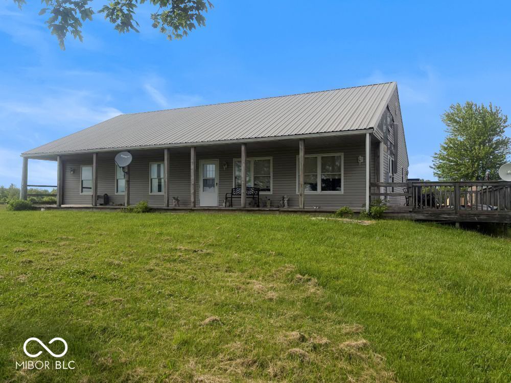 3602 E 1100 Road S — photo