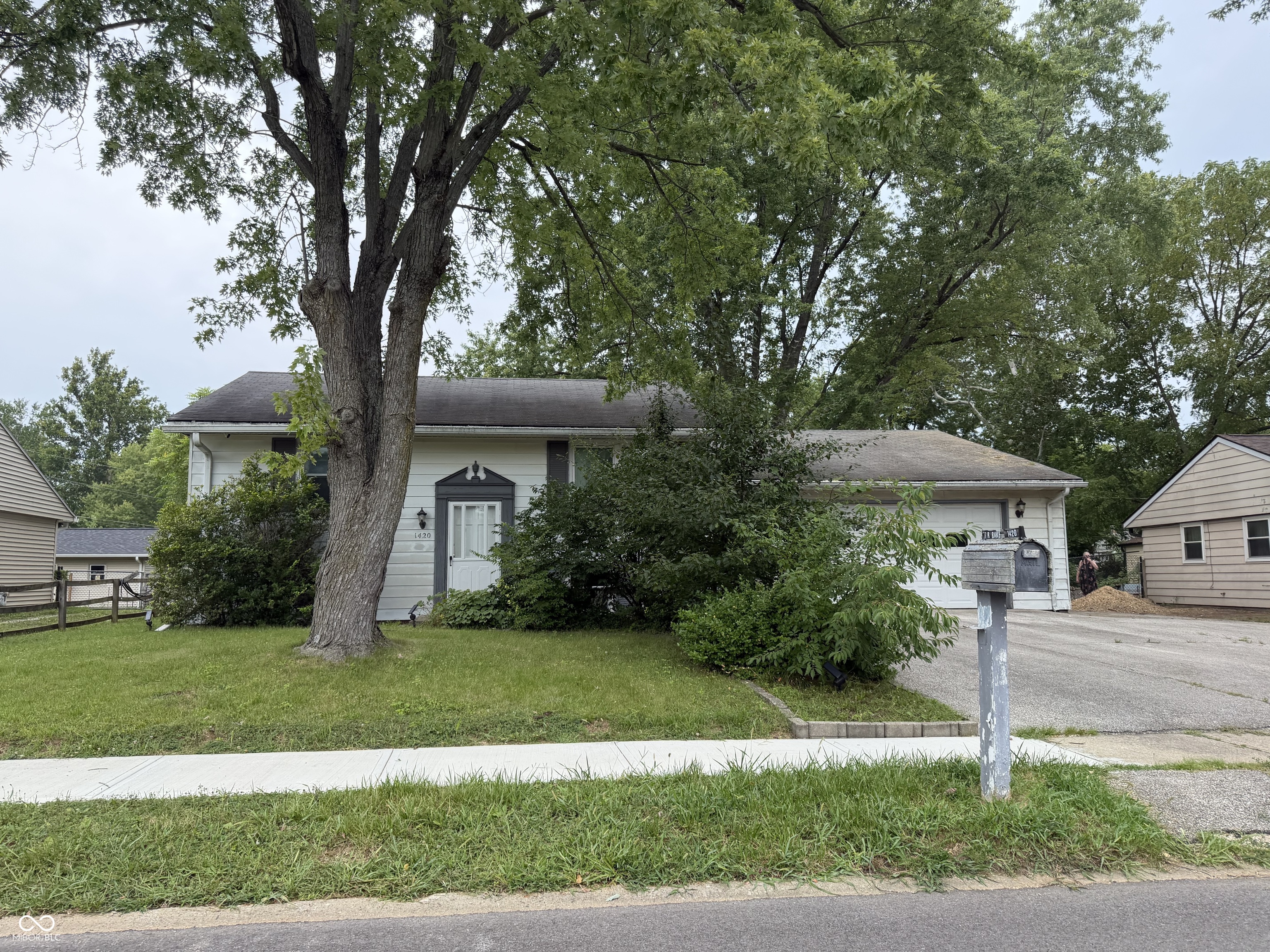 1420 Pierce Drive — photo