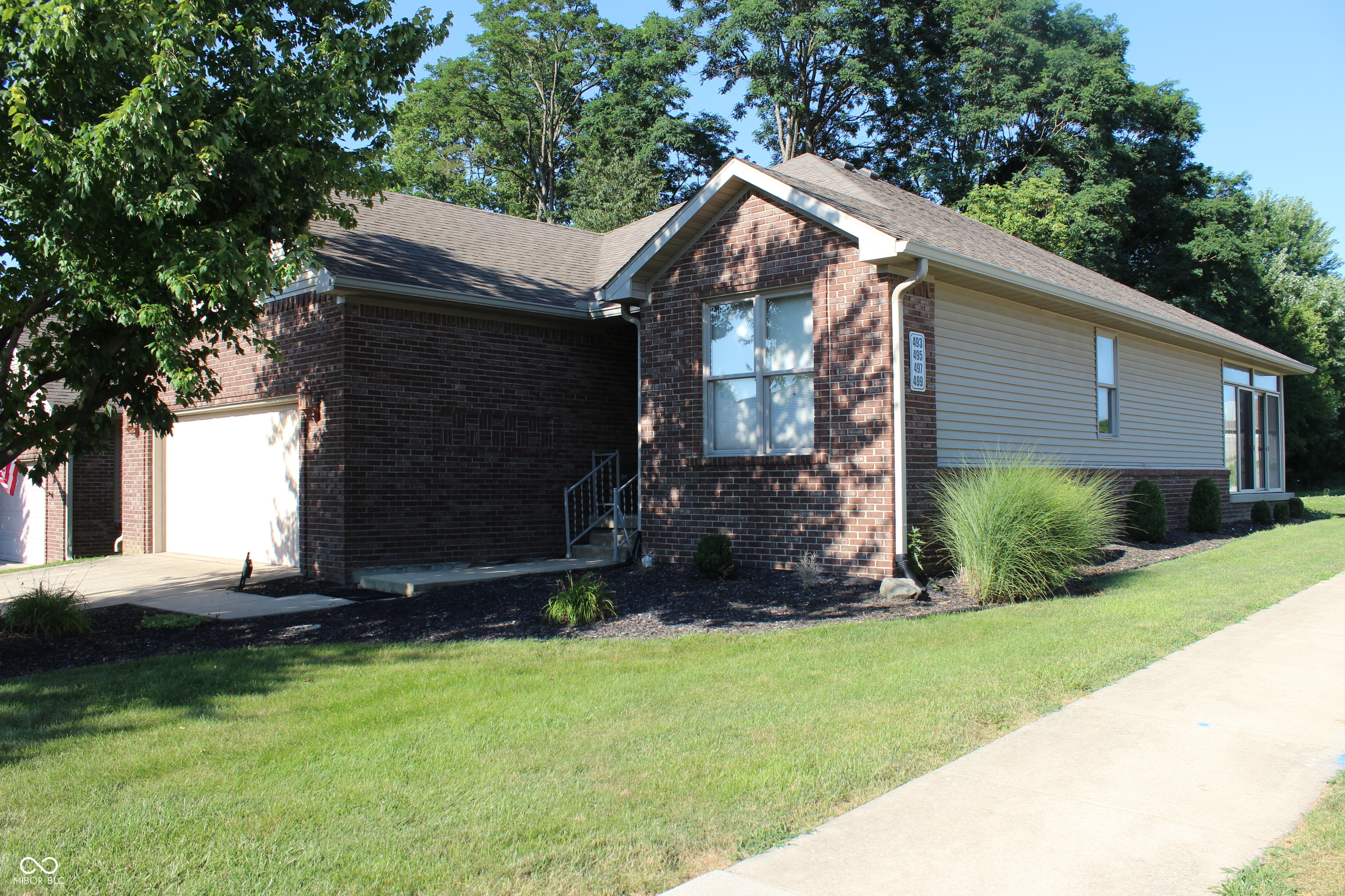 499 Ridgeland Road — photo