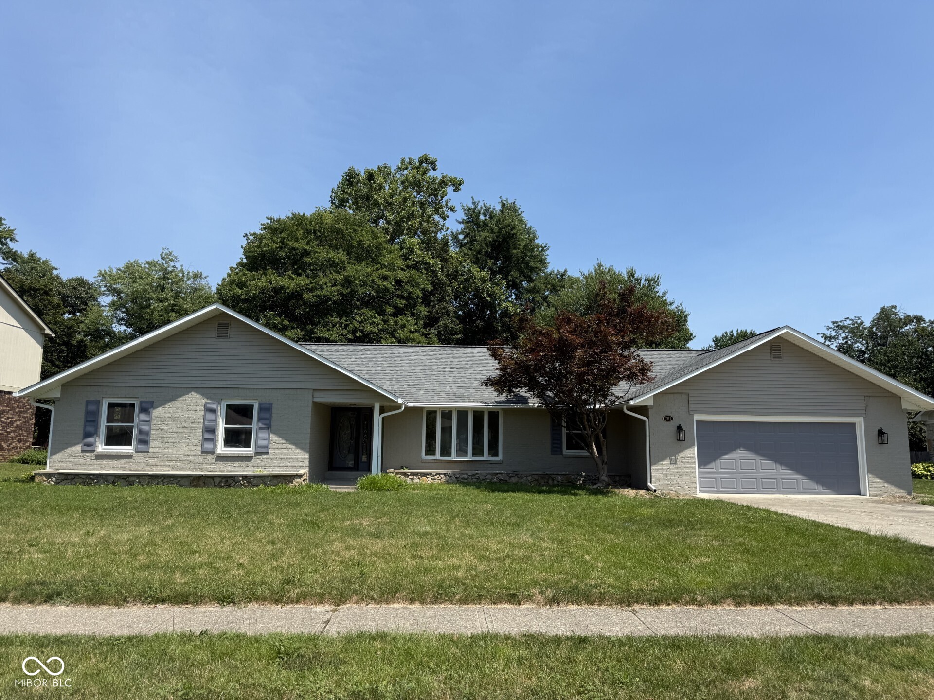 751 Hawthorne Drive — photo