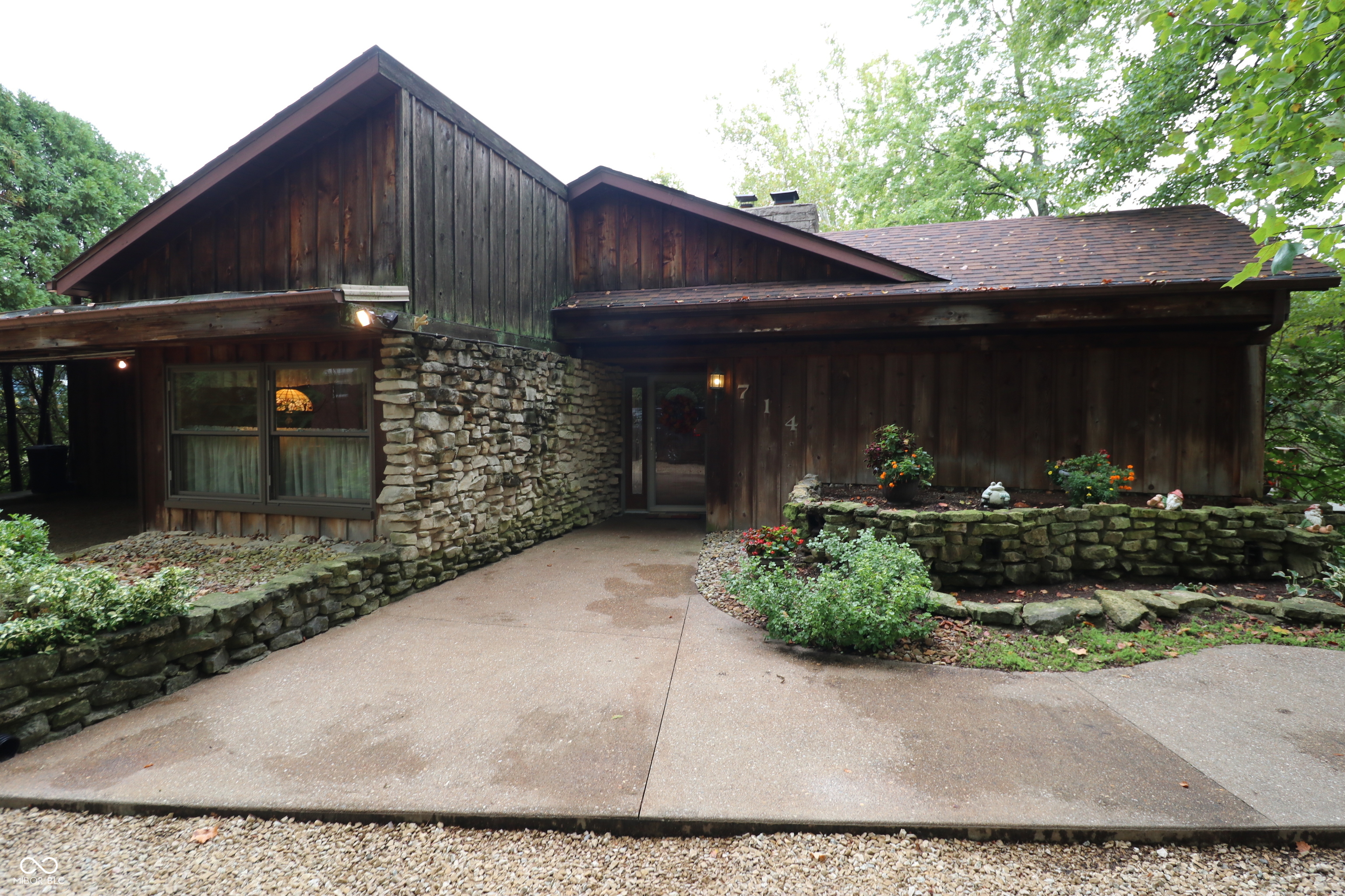 714 Edgewood Drive — photo