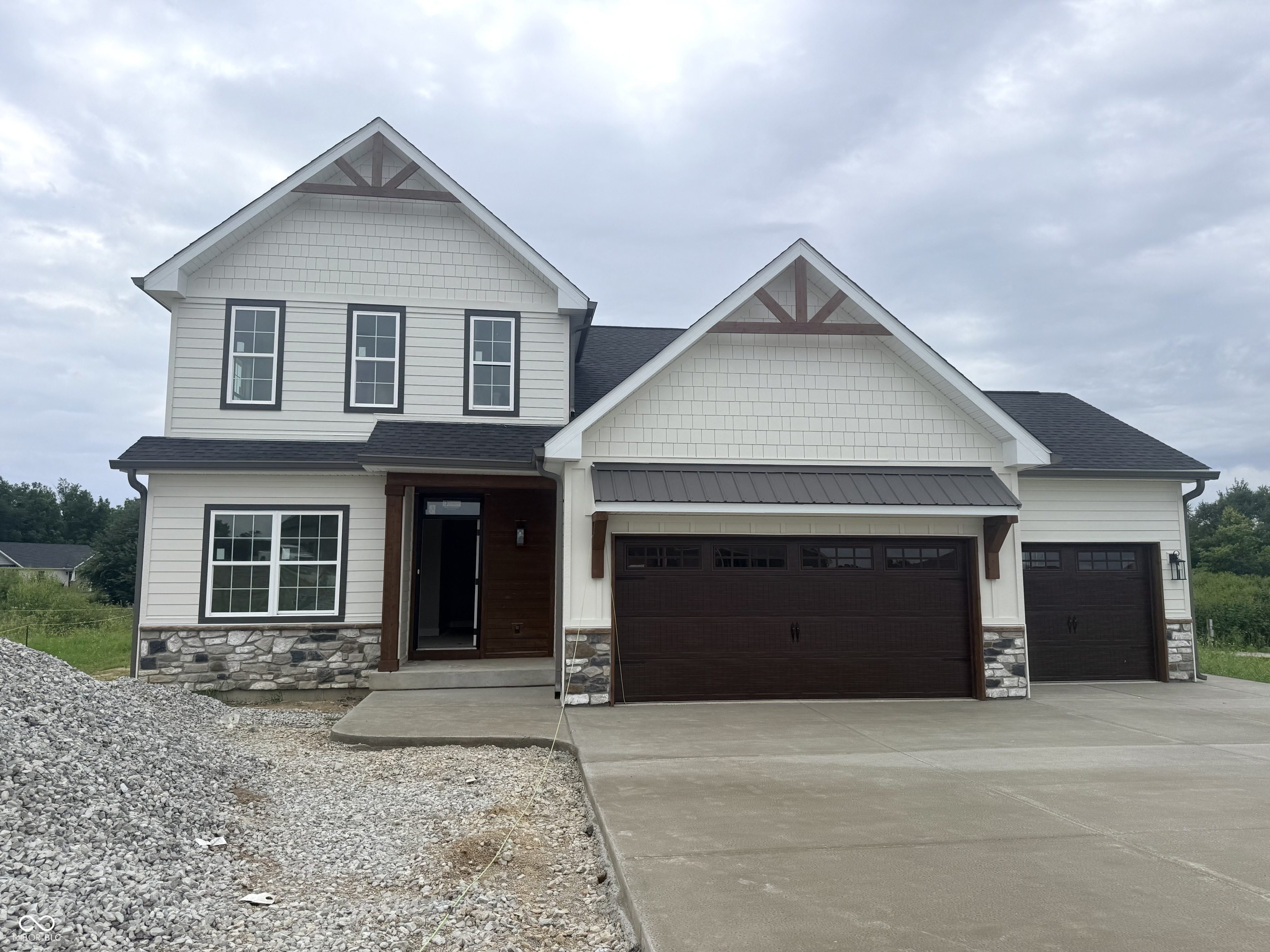 13 Pine Hills Court — photo