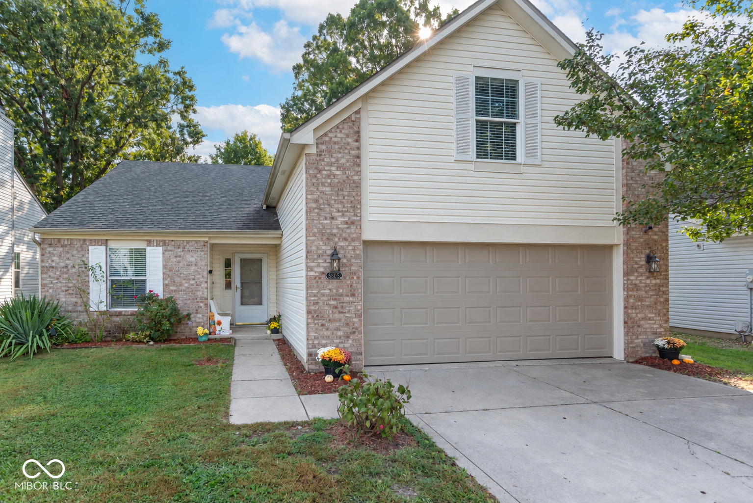 5805 Decatur Ridge Drive, Indianapolis, IN 46221 — photo 2