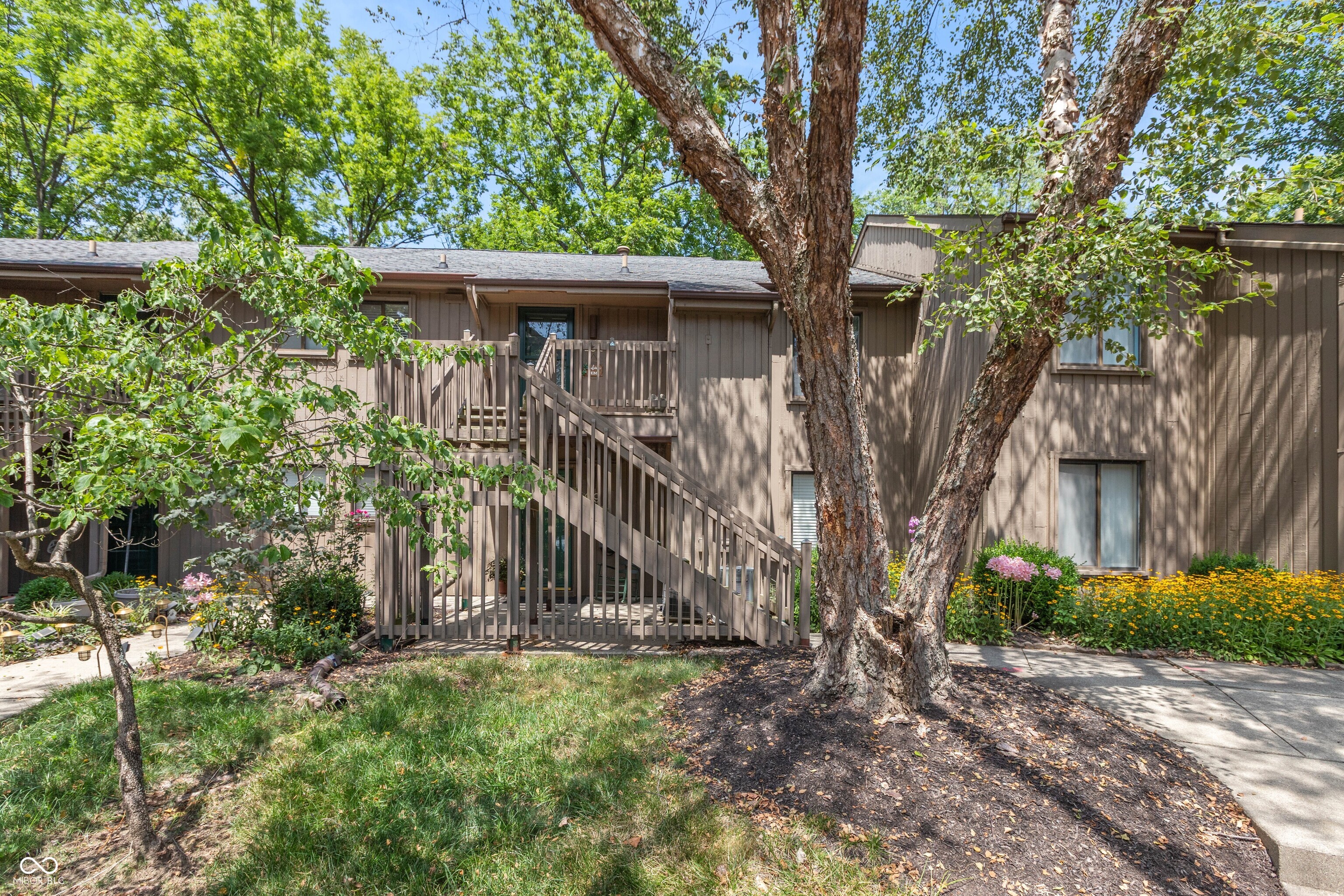 101 Lookout Ridge Drive — photo