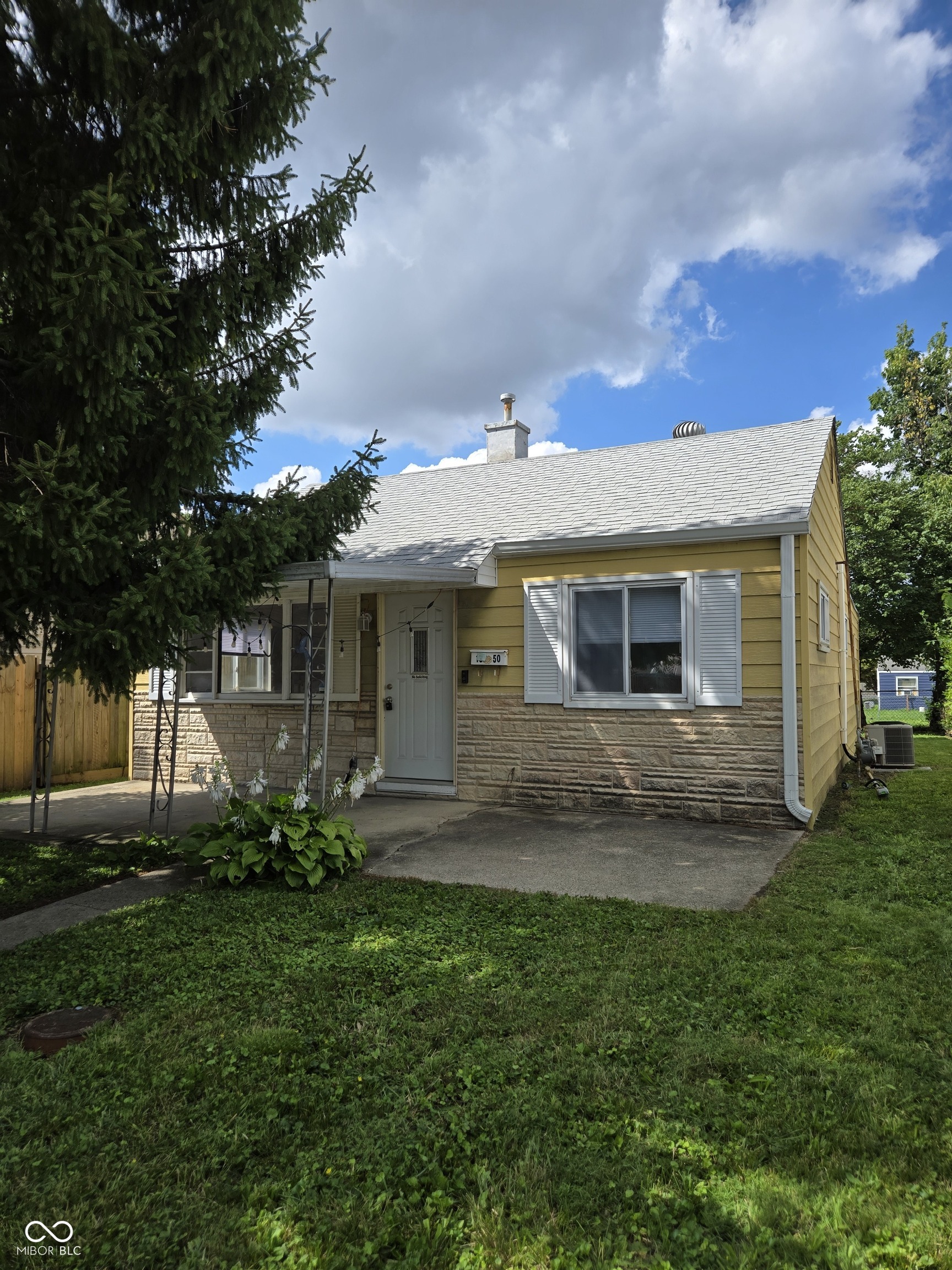 1650 E Naomi Street — photo