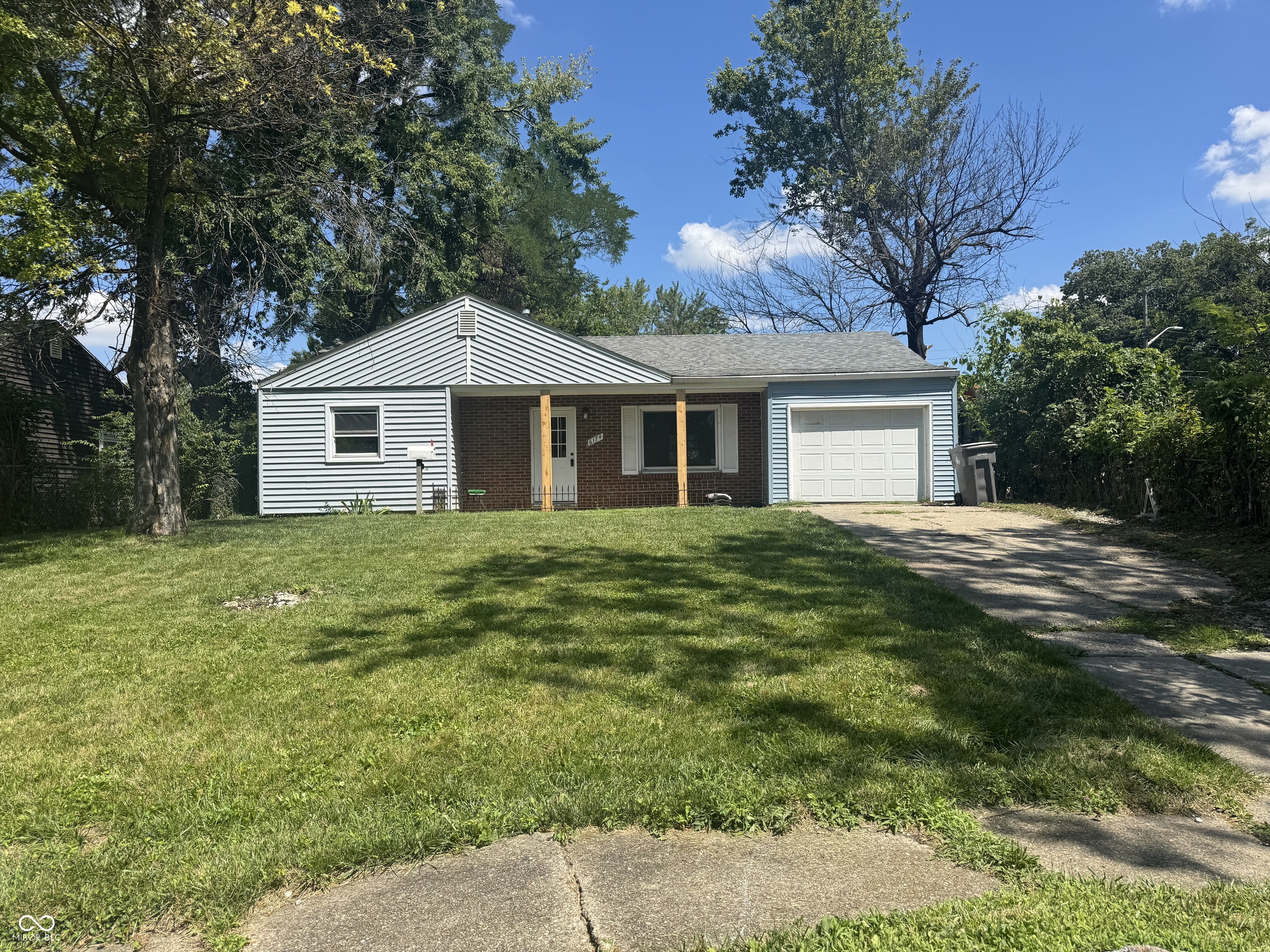 6174 Raleigh Drive, Indianapolis, IN 46219 — photo 3