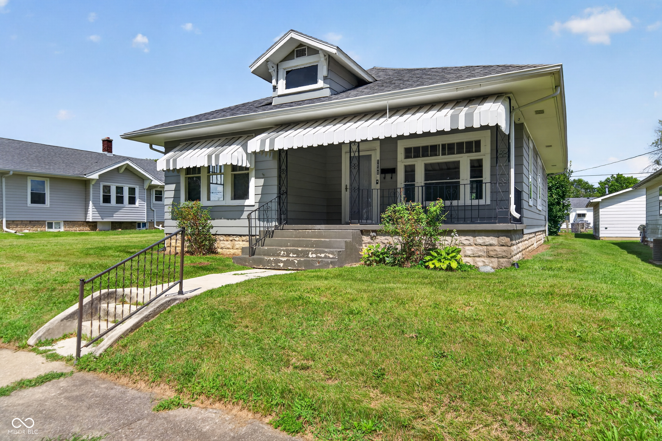 1040 S Locke Street — photo