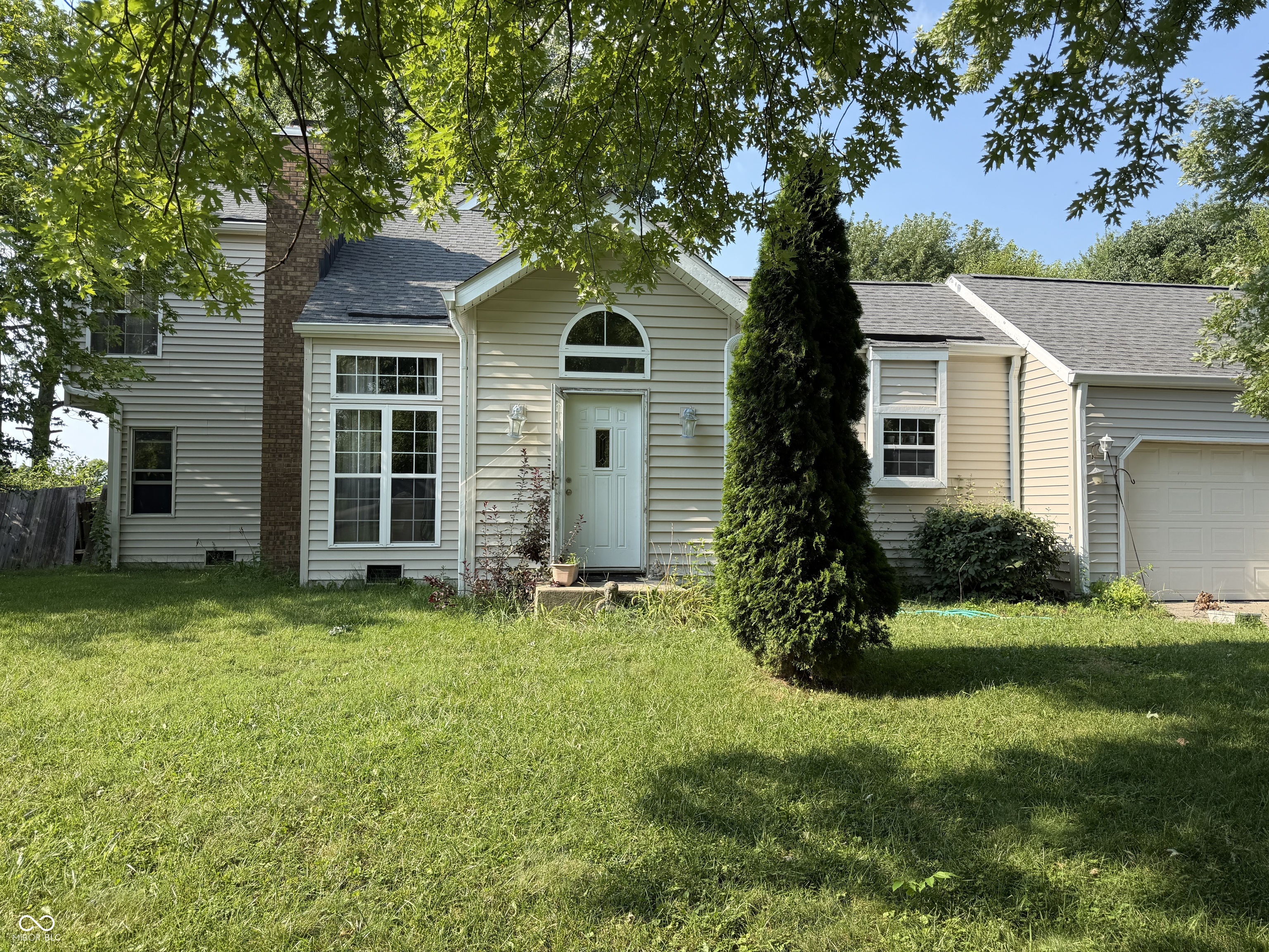 5586 W Beechwood Lane — photo