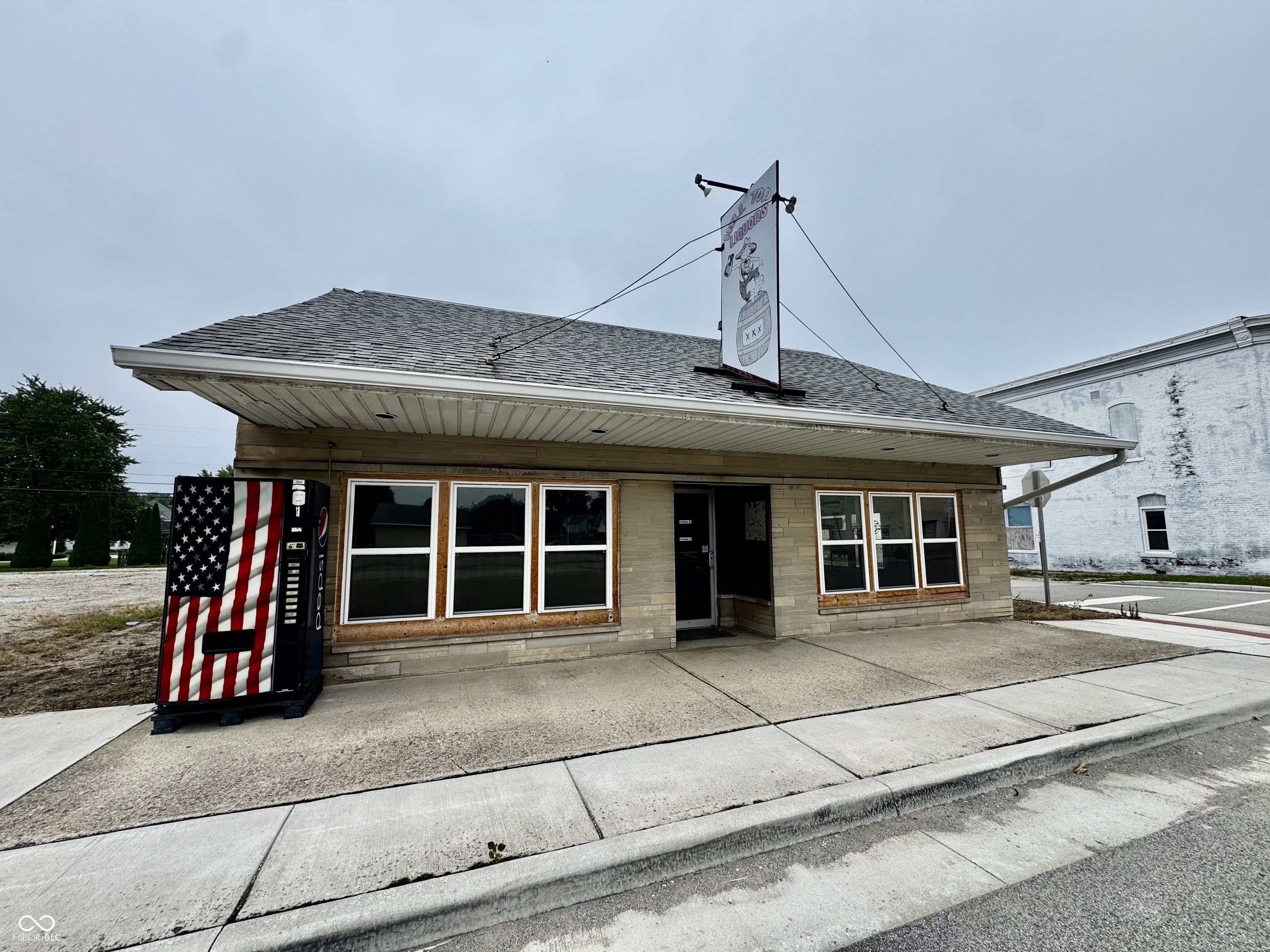 108 N Cross Street — photo