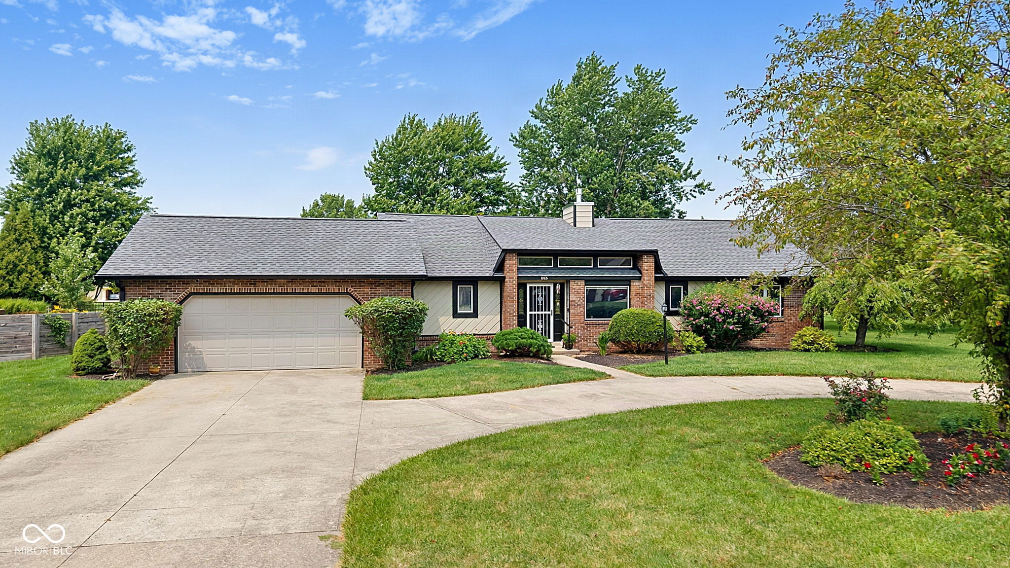 1006 Barry Drive — photo