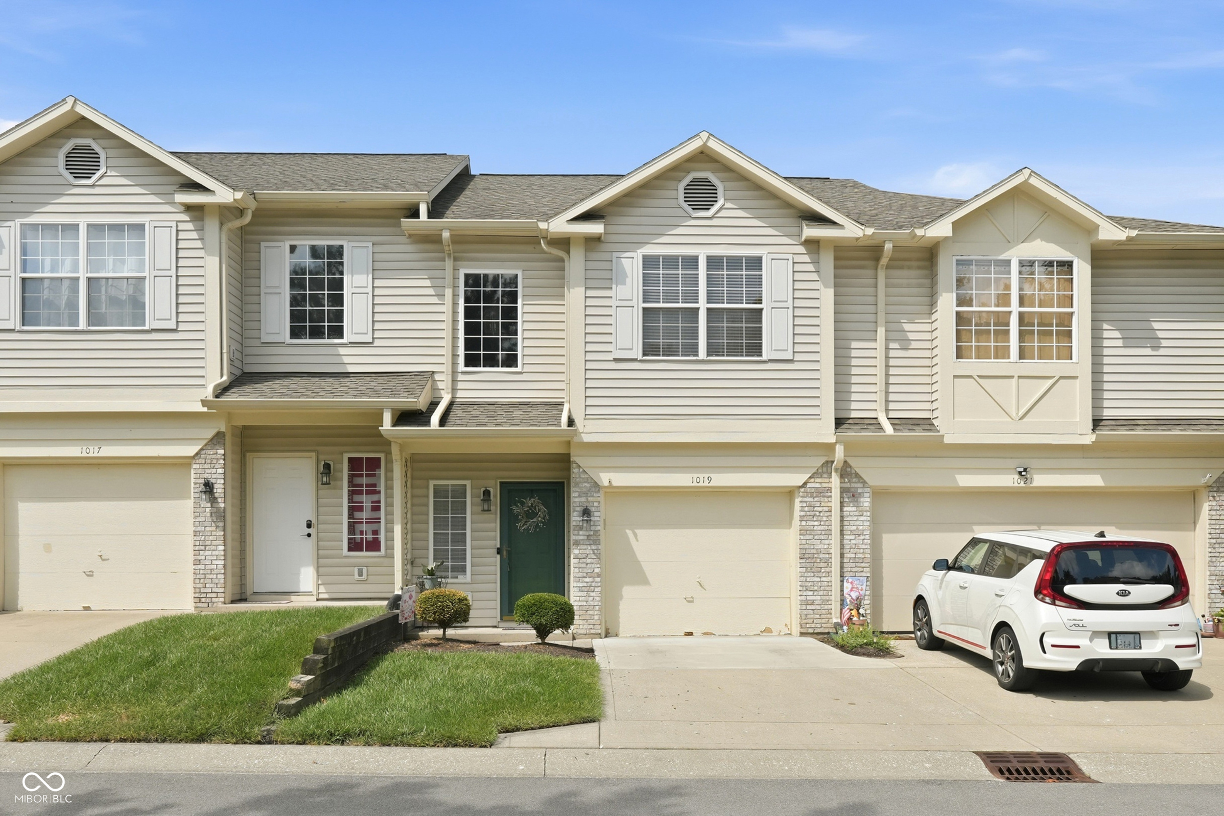 1019 Grovewood Drive — photo