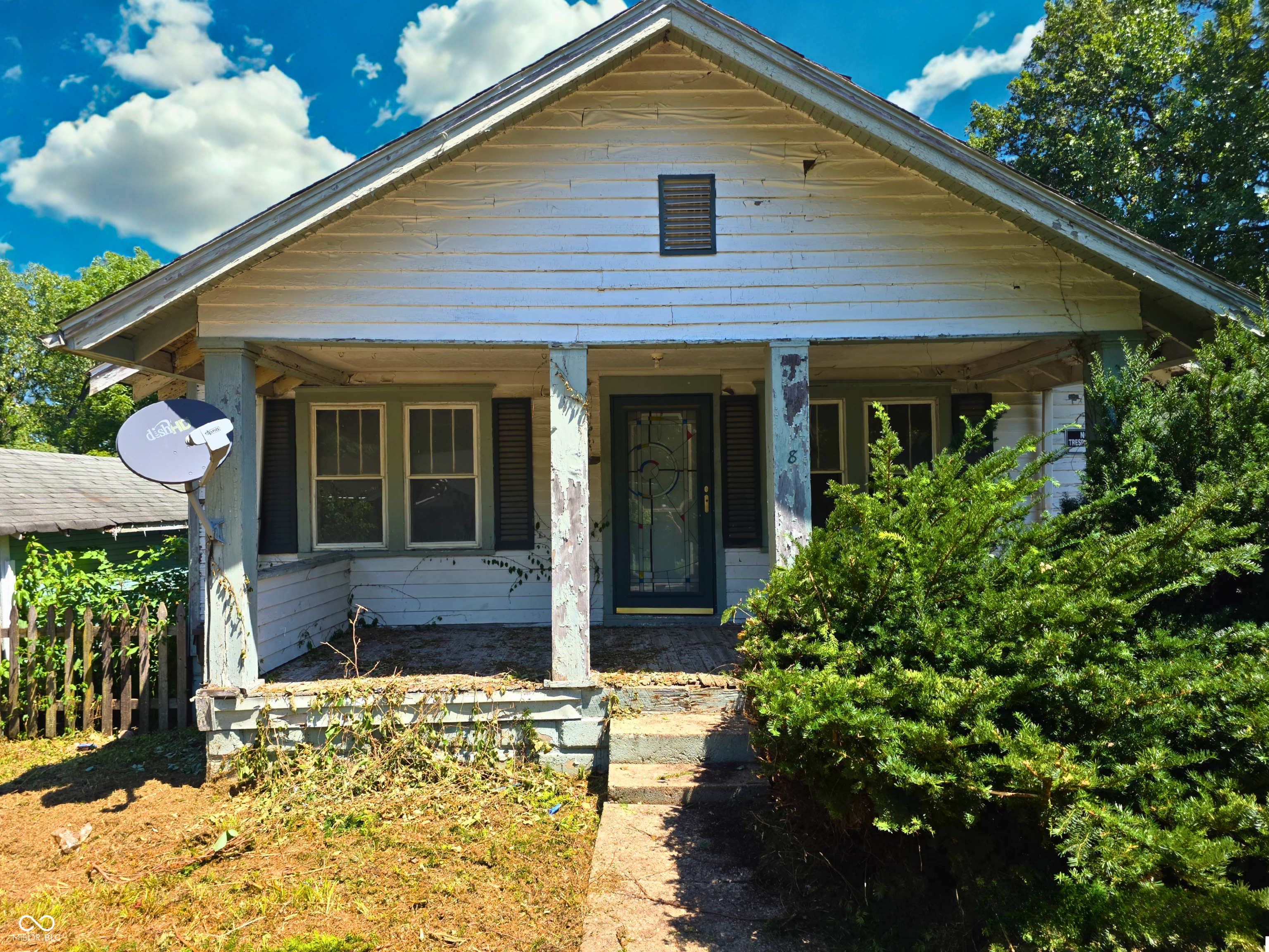 8 Dixie Drive — photo
