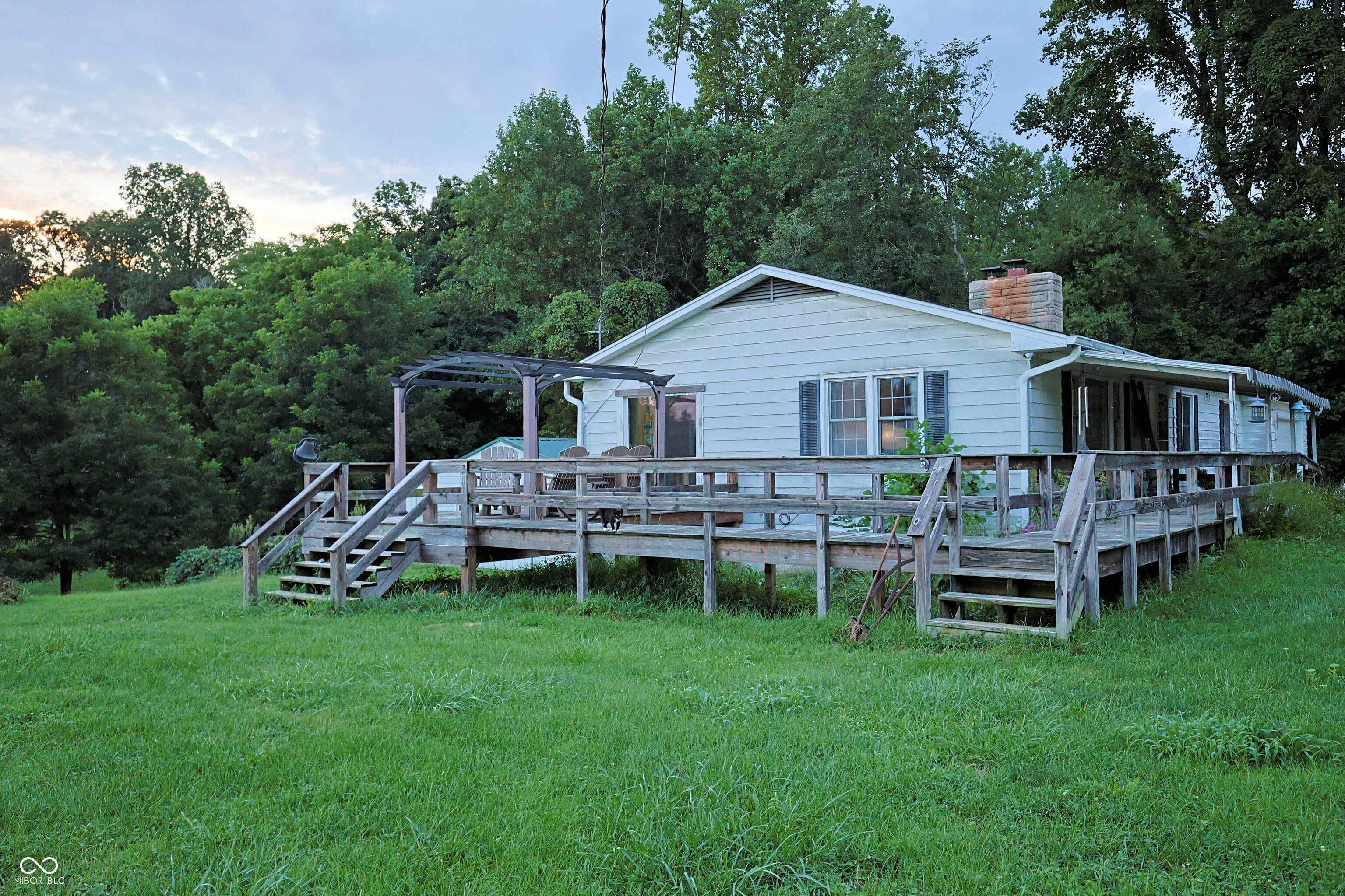 1825 W Three Story Hill Road — photo