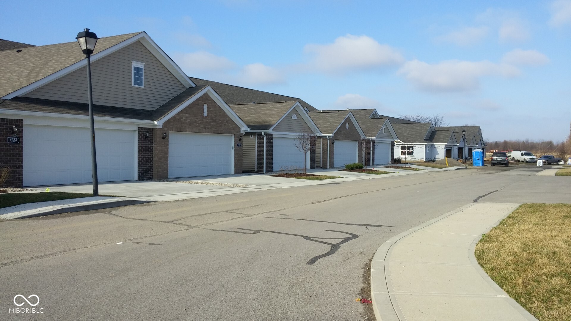 9732 Highpoint Ridge #101, Fishers, IN 46037