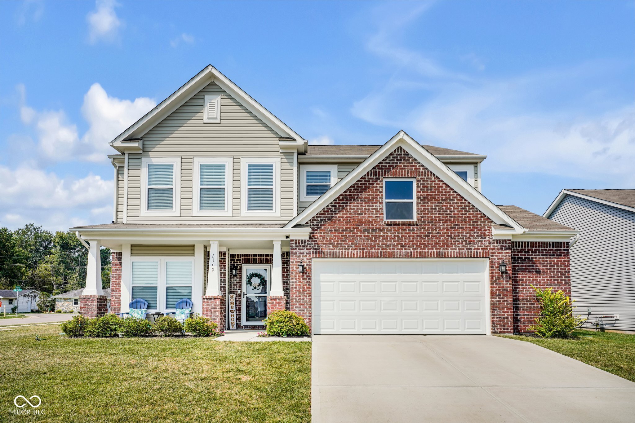 2142 Beacon Court — photo