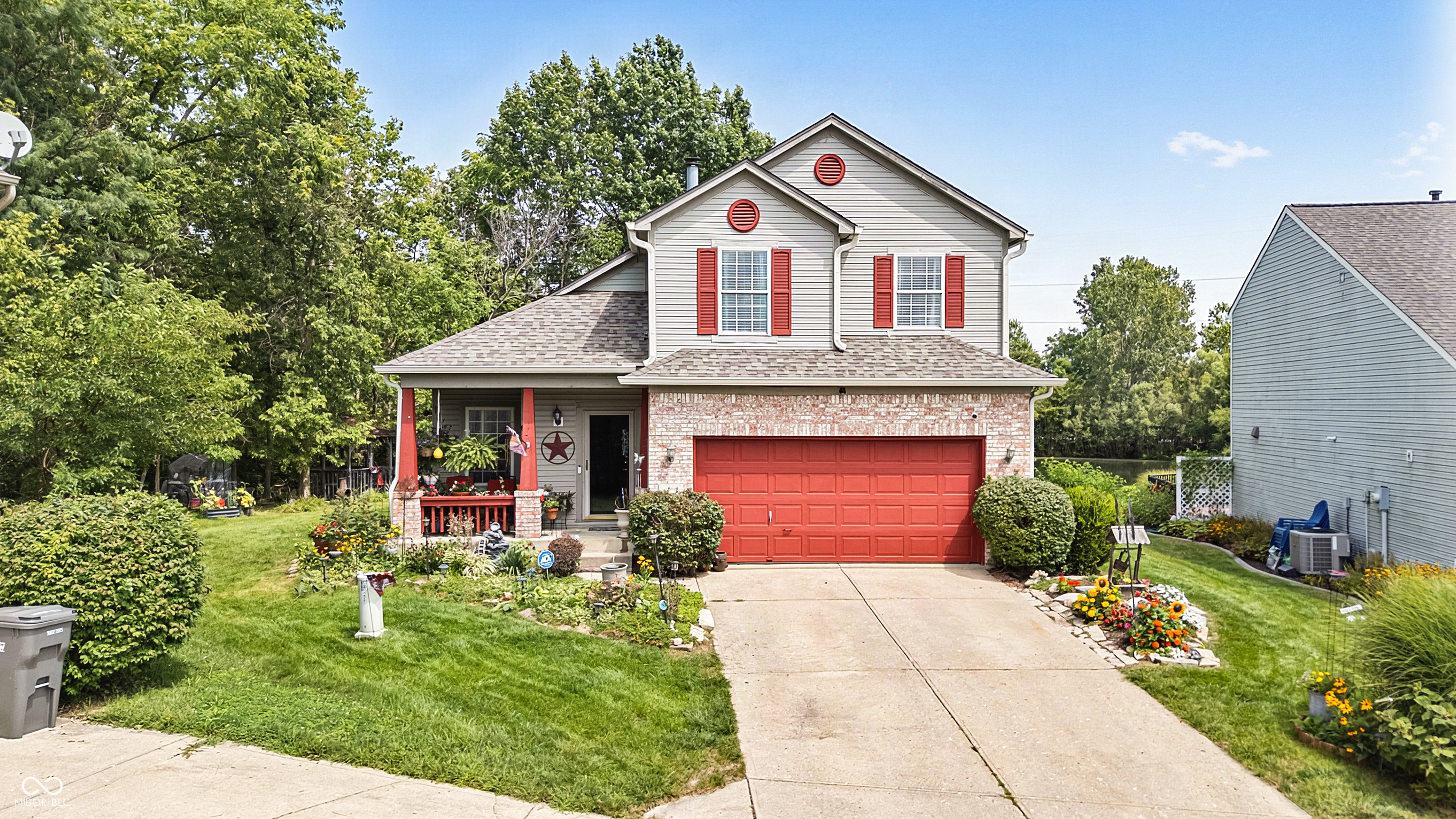 7404 Bluebird Court — photo