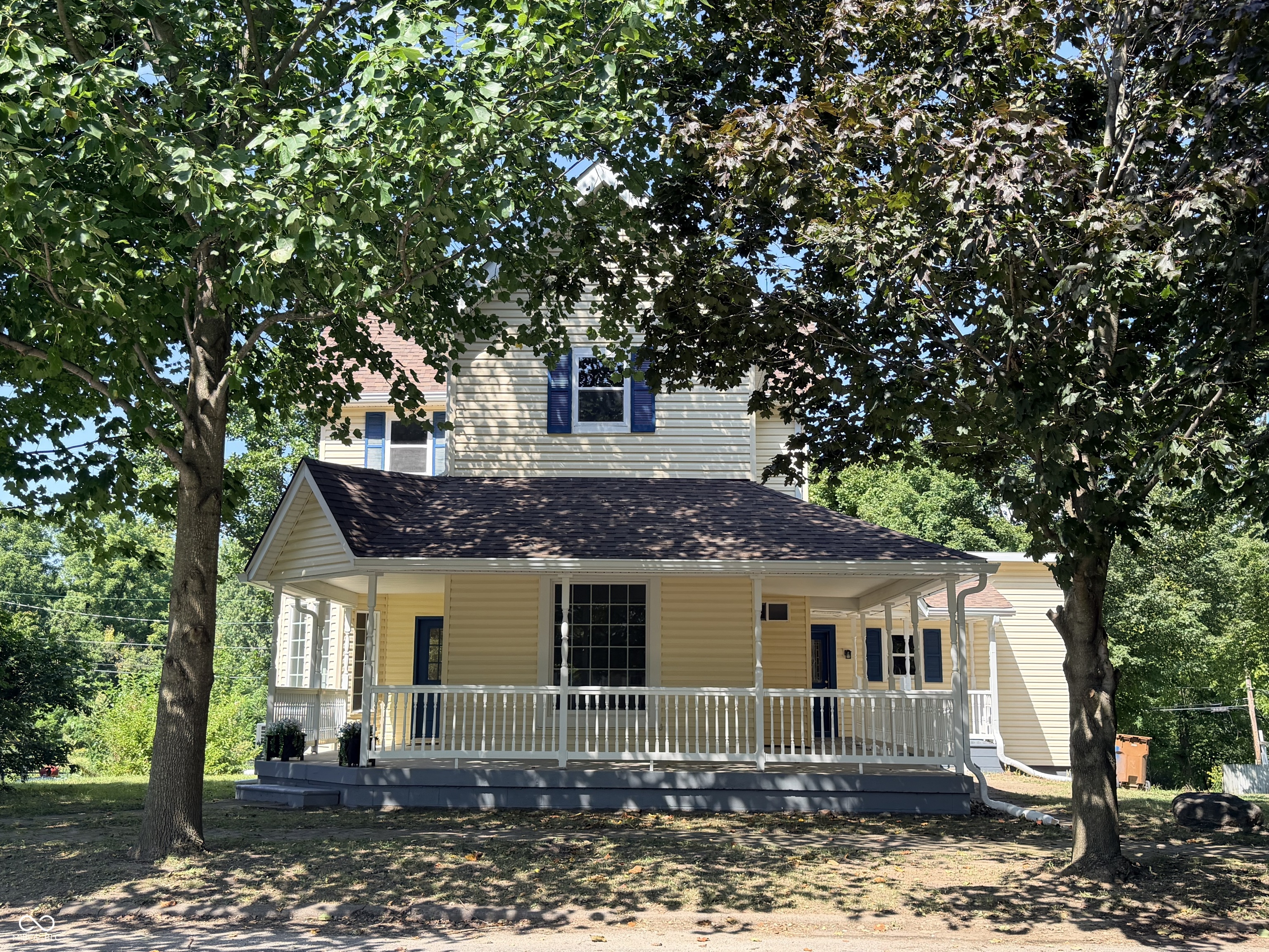 107 E Main Street — photo