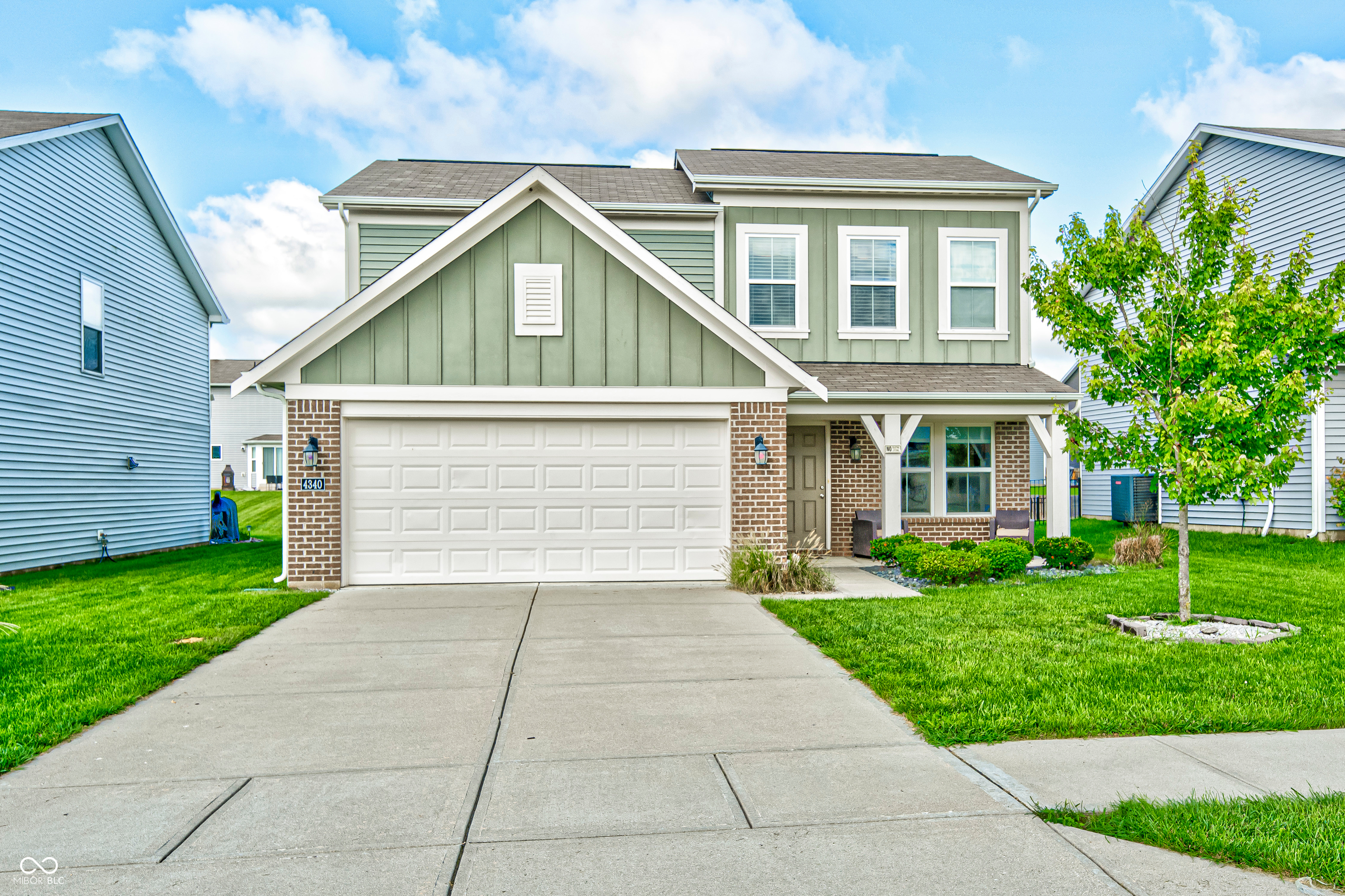 4340 Blue Note Drive — photo