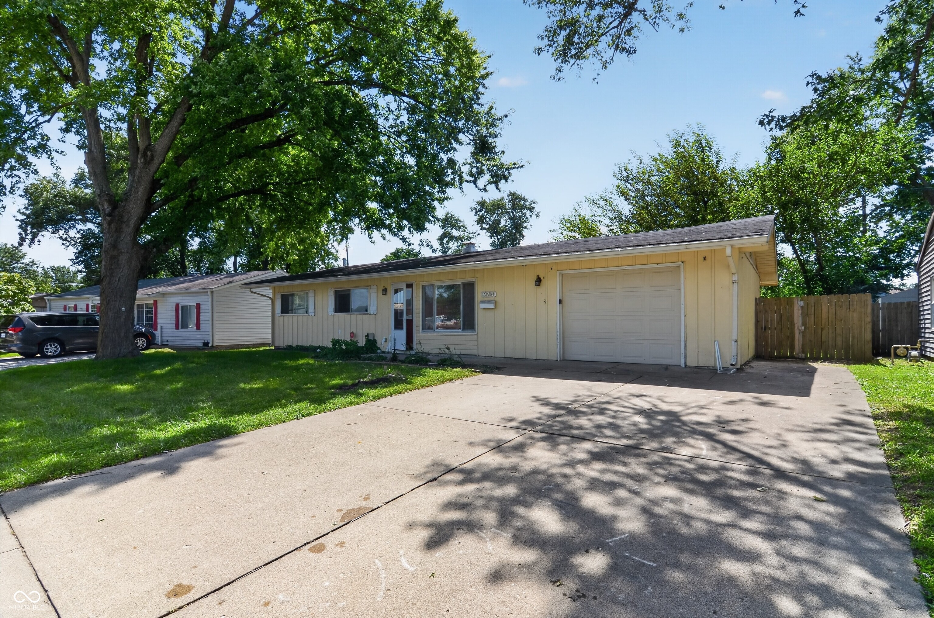 970 Hunter Drive — photo
