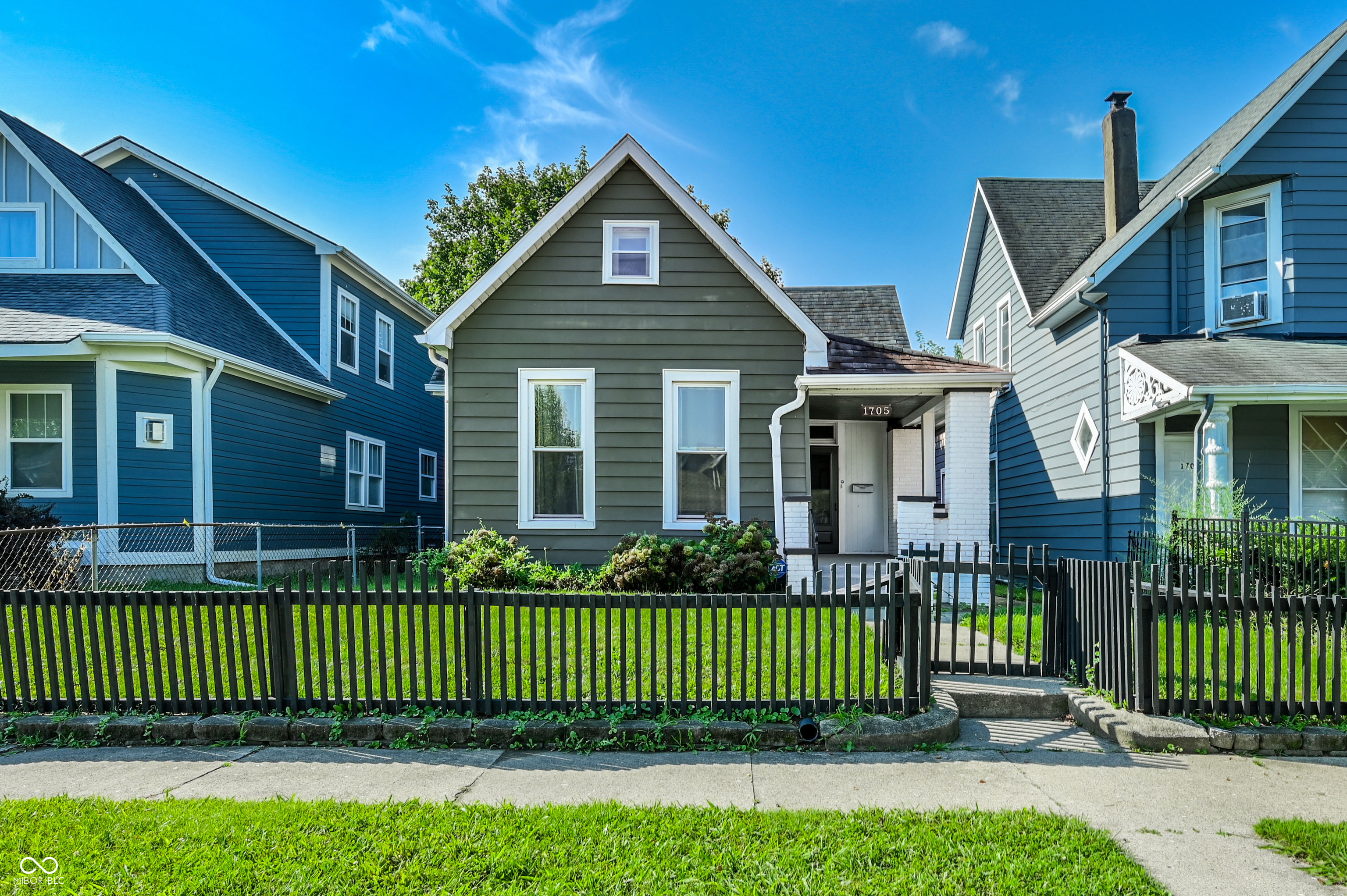 1705 Woodlawn Avenue — photo