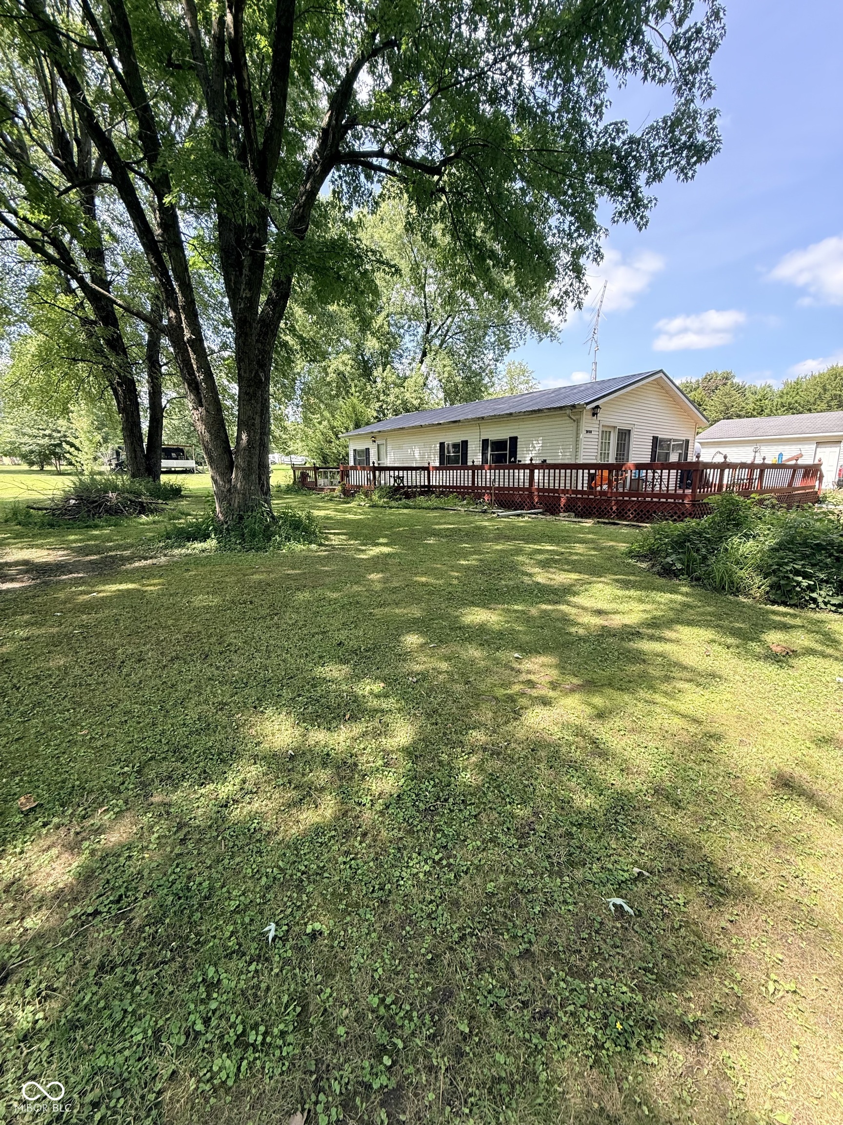 1038 Bert Court — photo