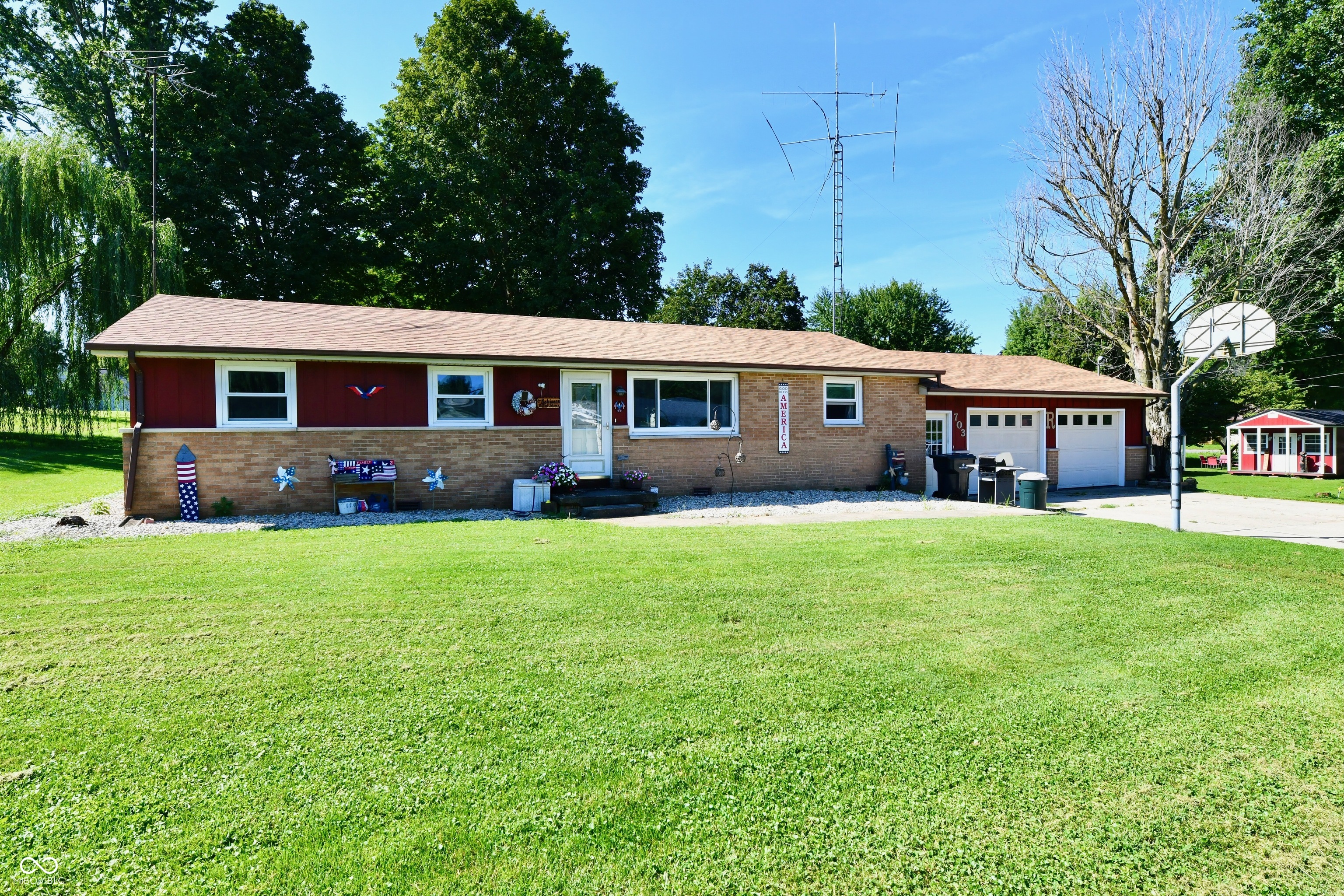 703 Race Street — photo