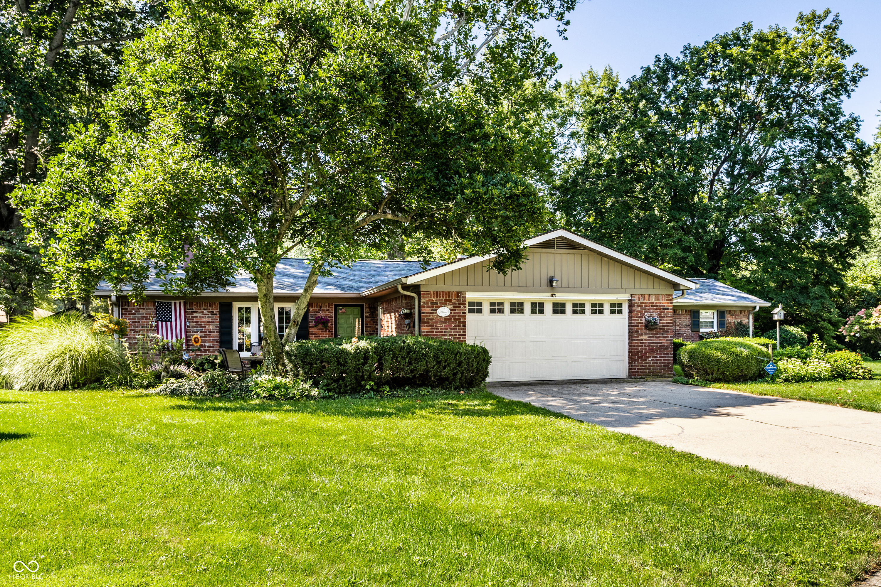 7990 Hoover Court — photo