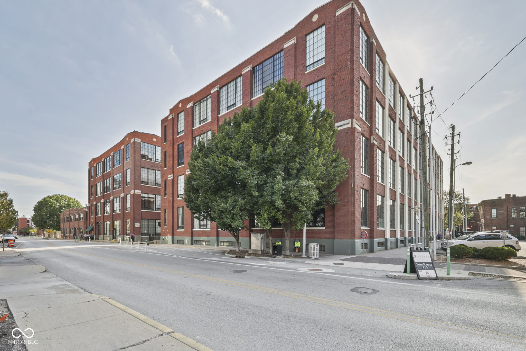 624 E Walnut Street 110 — photo