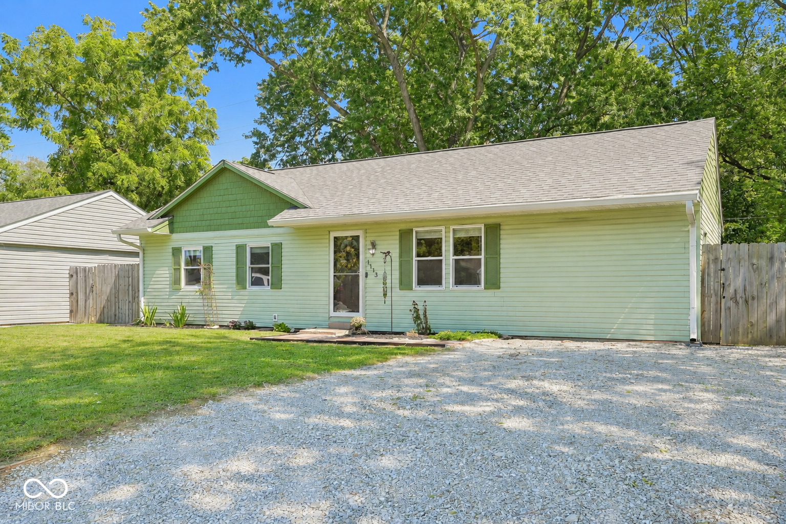 1113 Clifford Court — photo