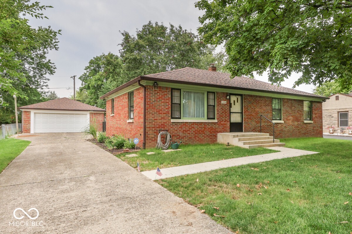 1224 N Elmhurst Drive — photo