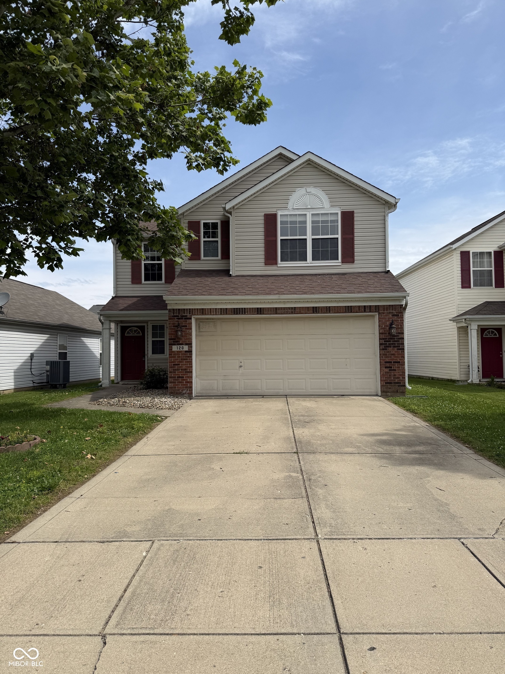 120 White Lick Drive — photo
