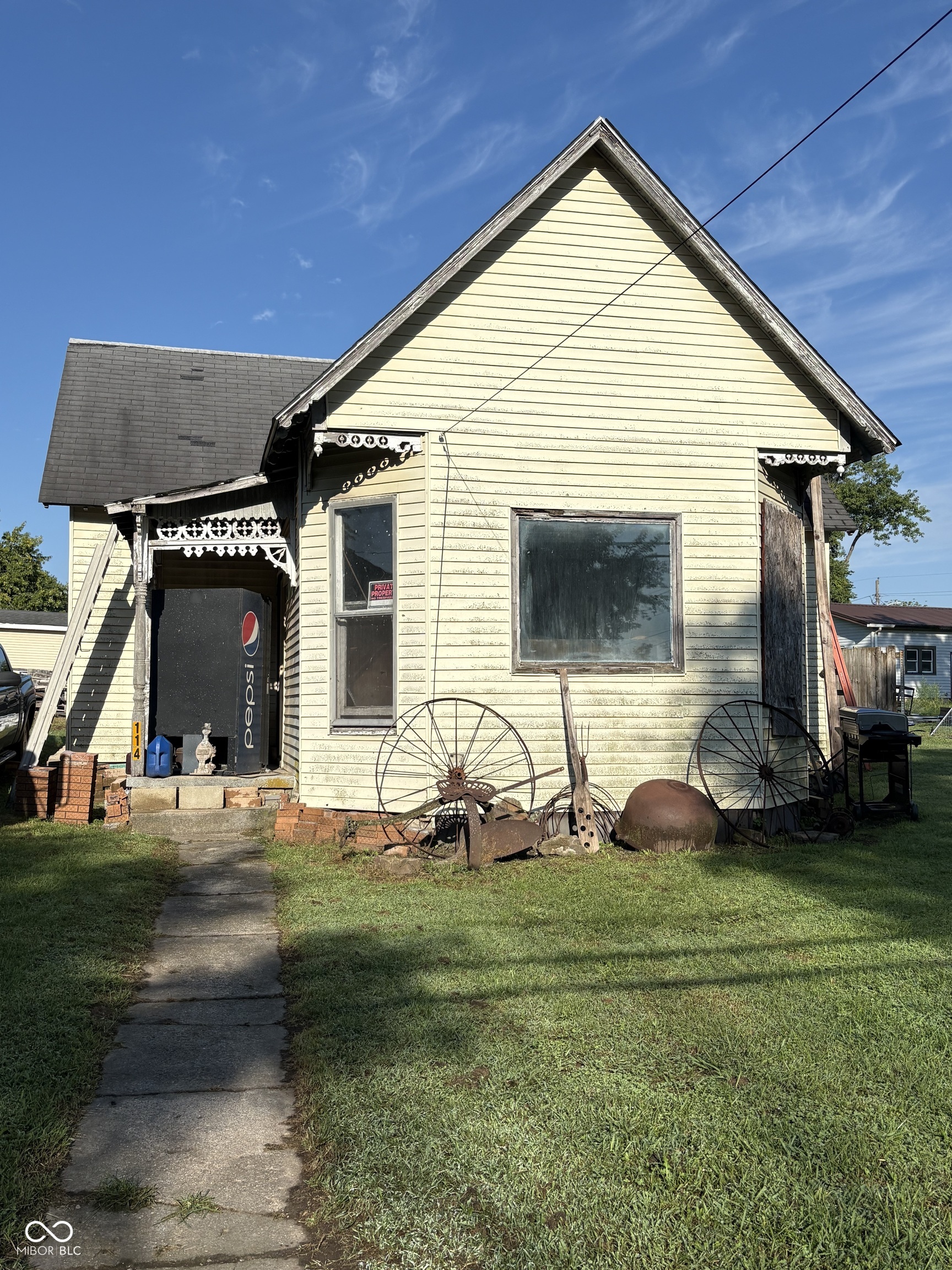 114 S Main — photo